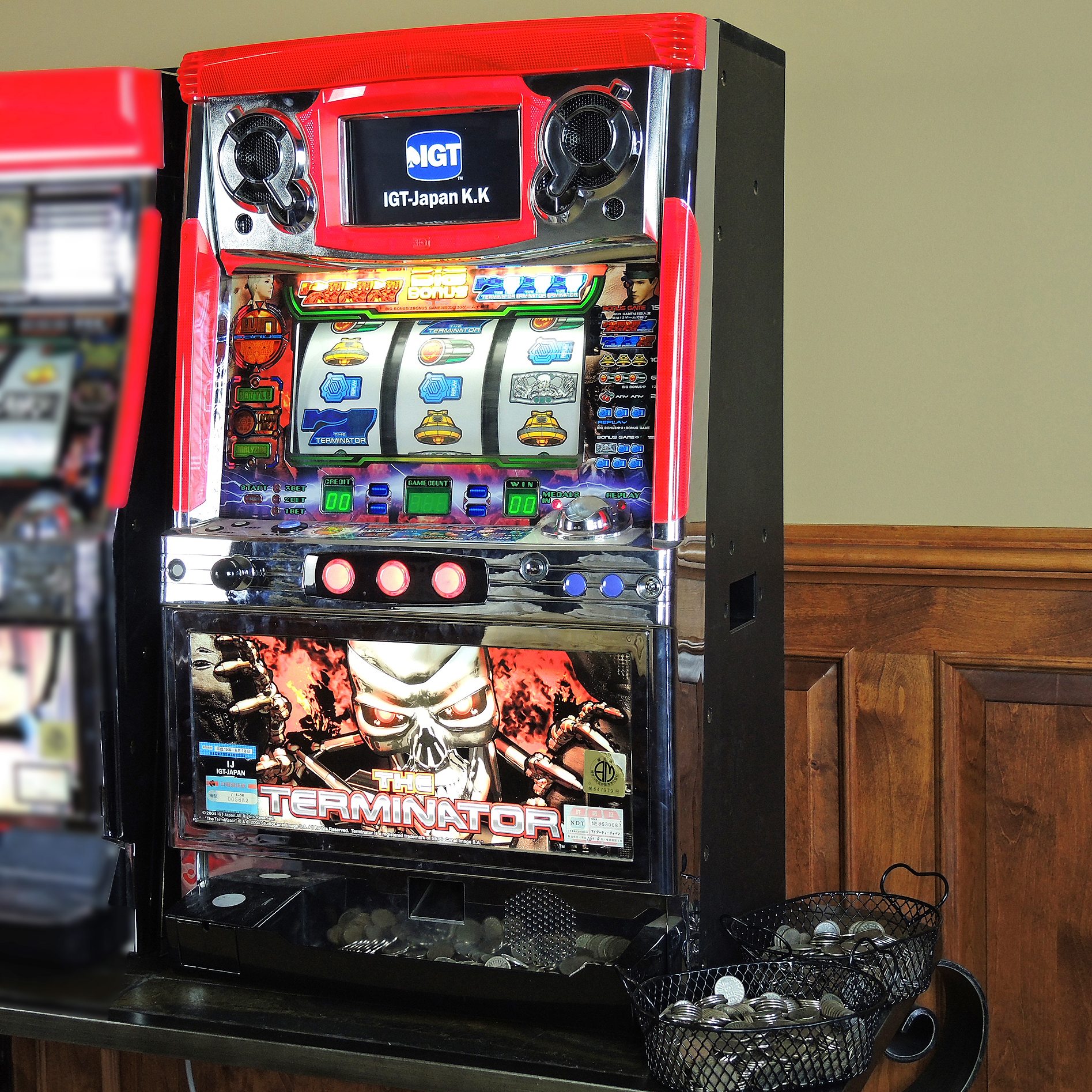 "The Terminator" Slot Machine and Tokens