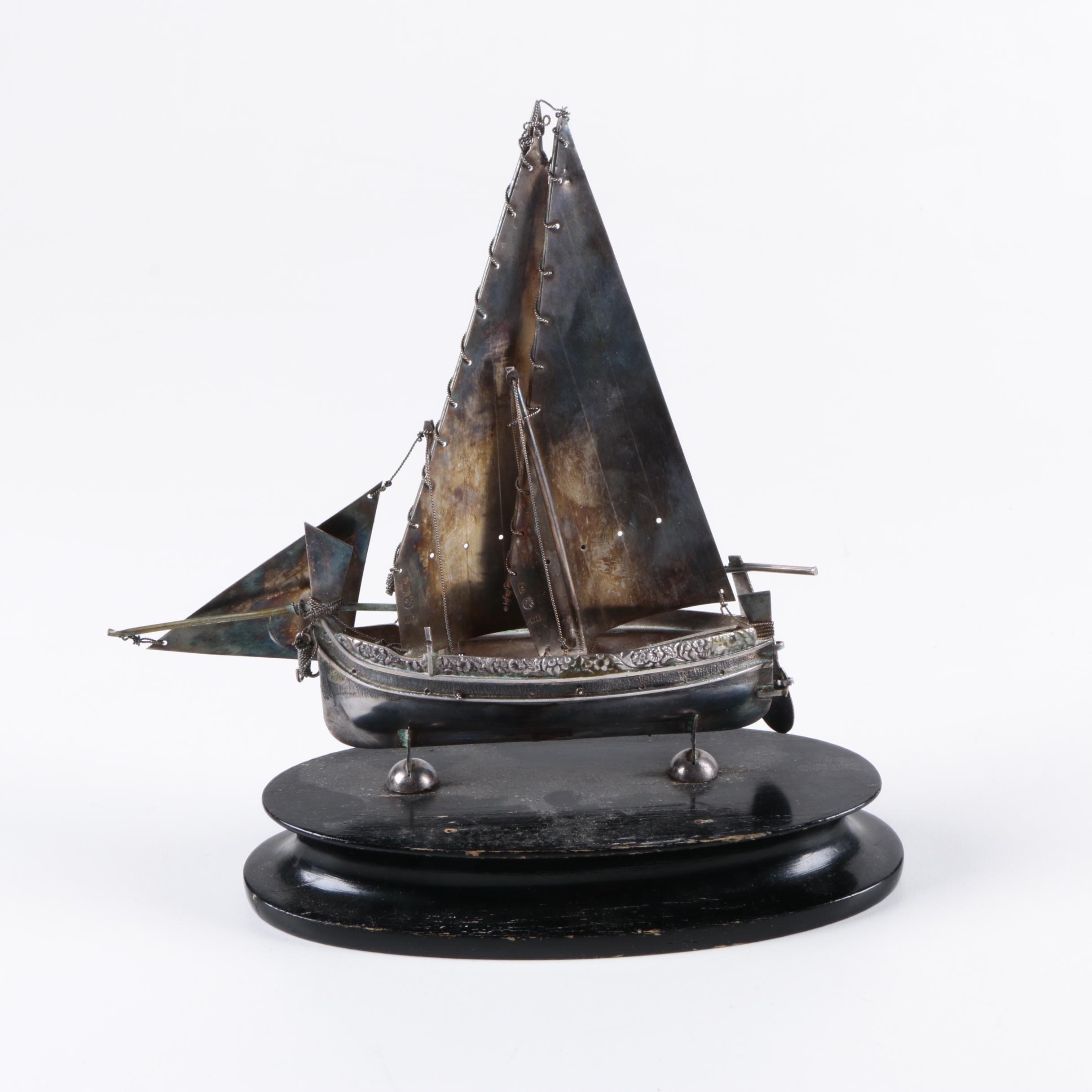 Malta 917 Silver Model Sailboat