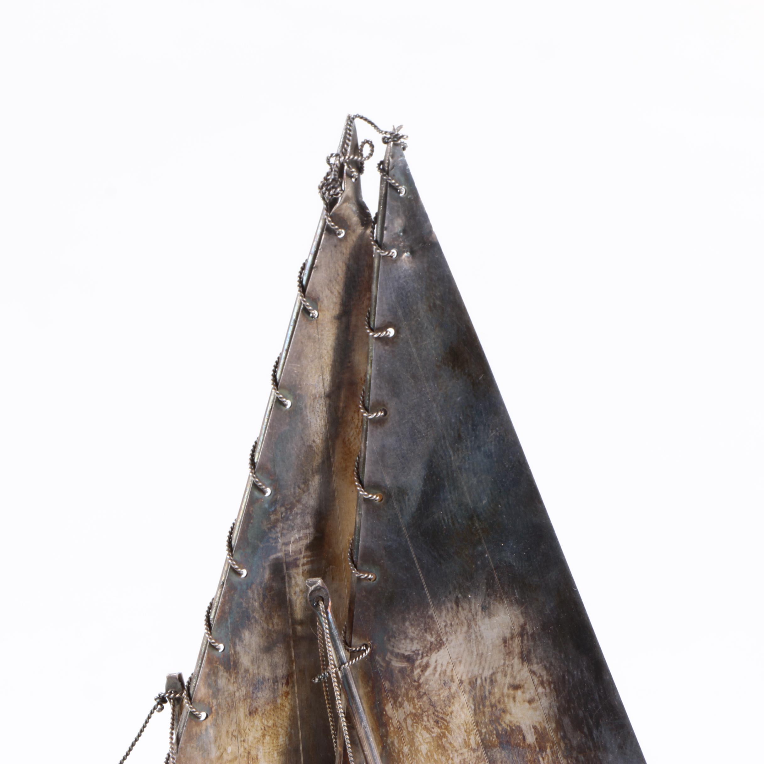 Malta 917 Silver Model Sailboat