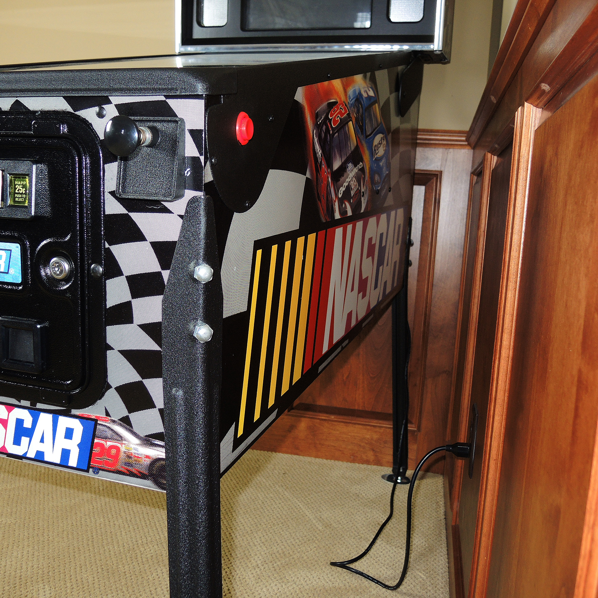 Stern "NASCAR" Pinball Machine