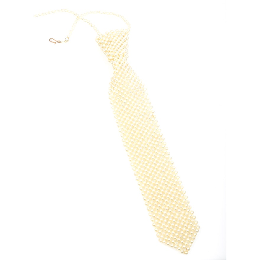 Vintage Faux Pearl Tie Necklace