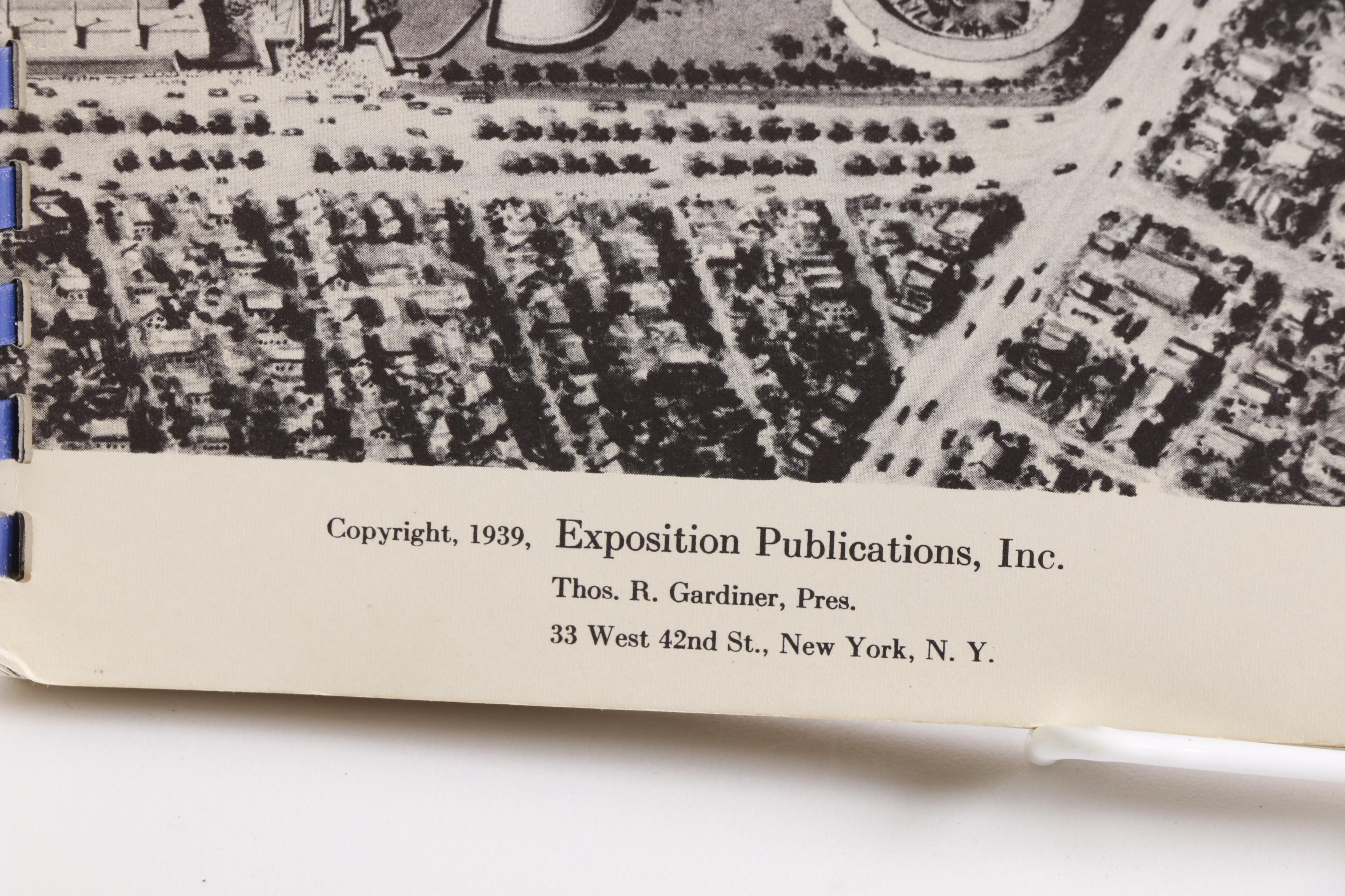 1939 "Official Souvenir Book New York World's Fair 1939"