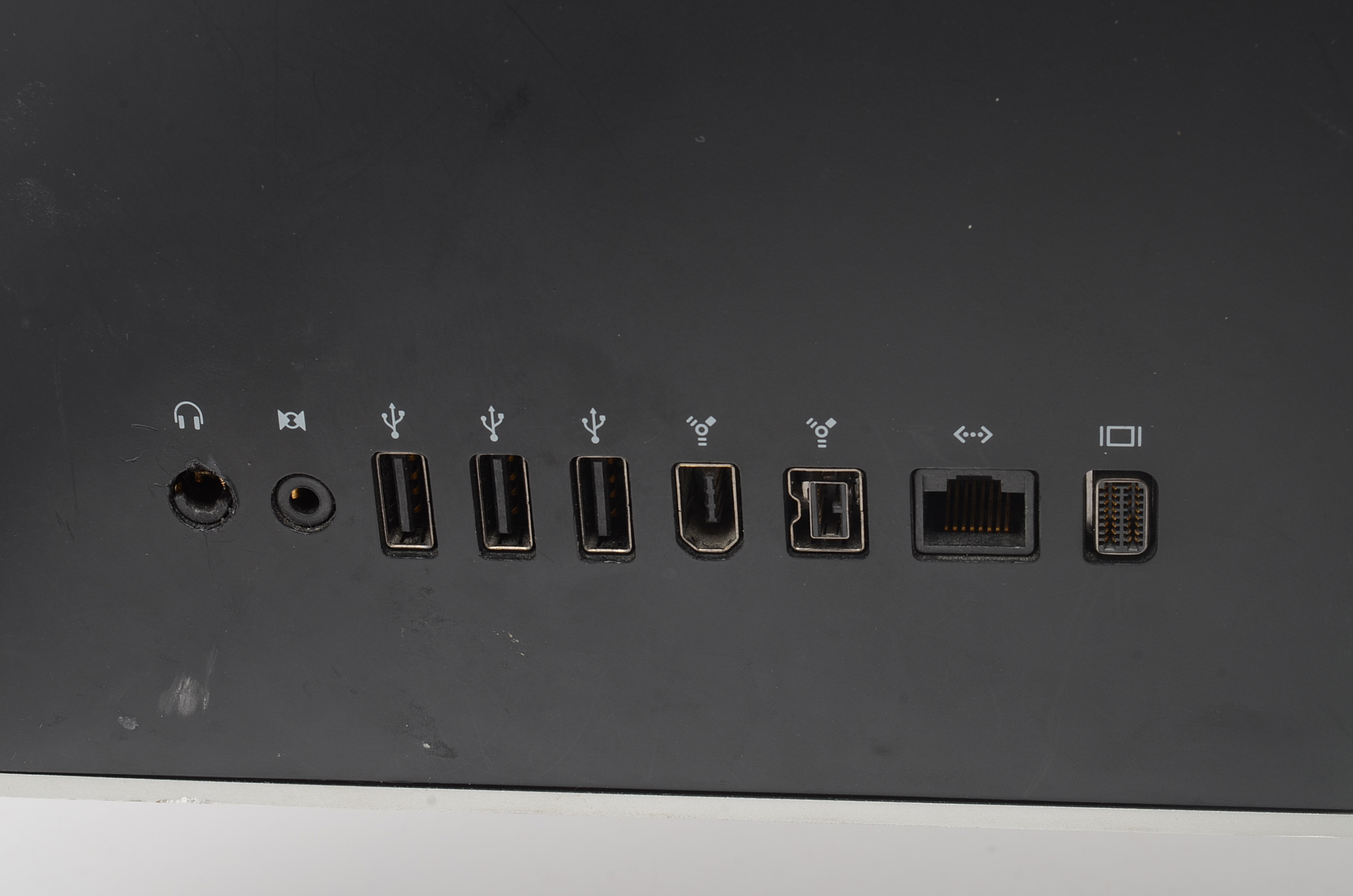 Apple 24" iMac Desktop Computer