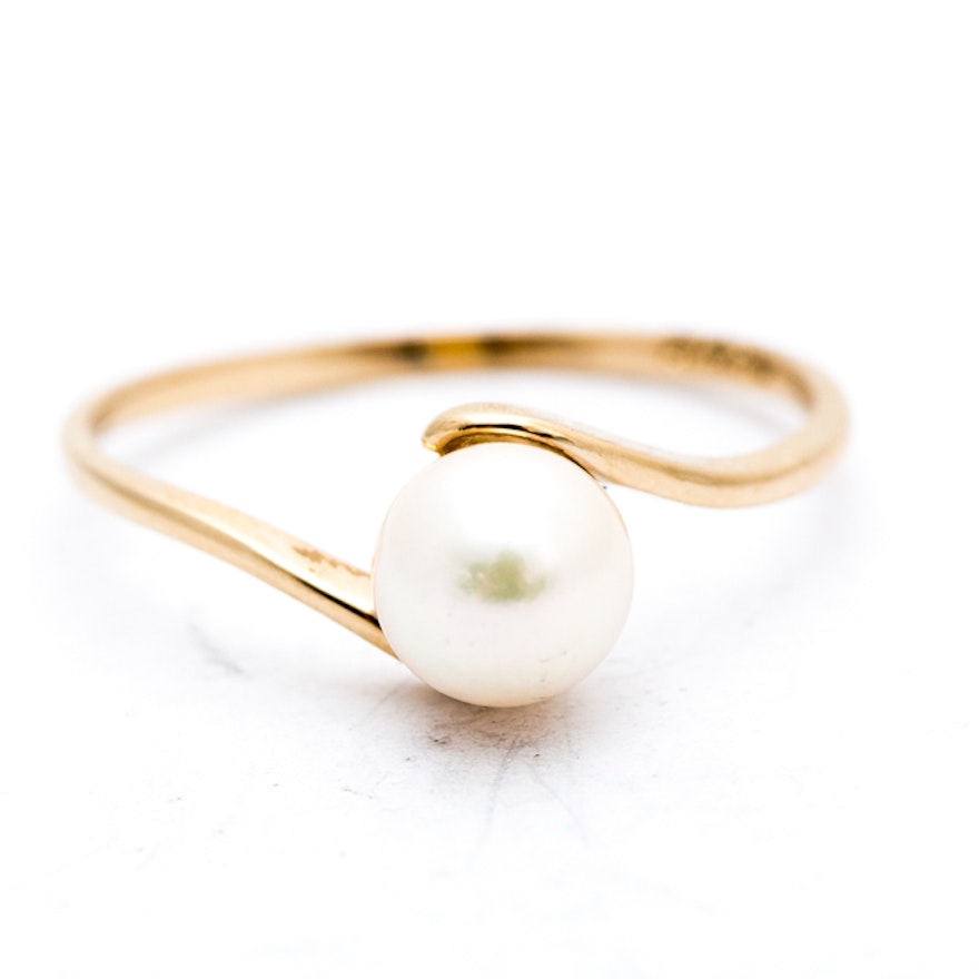 14K Yellow Gold Pearl Ring