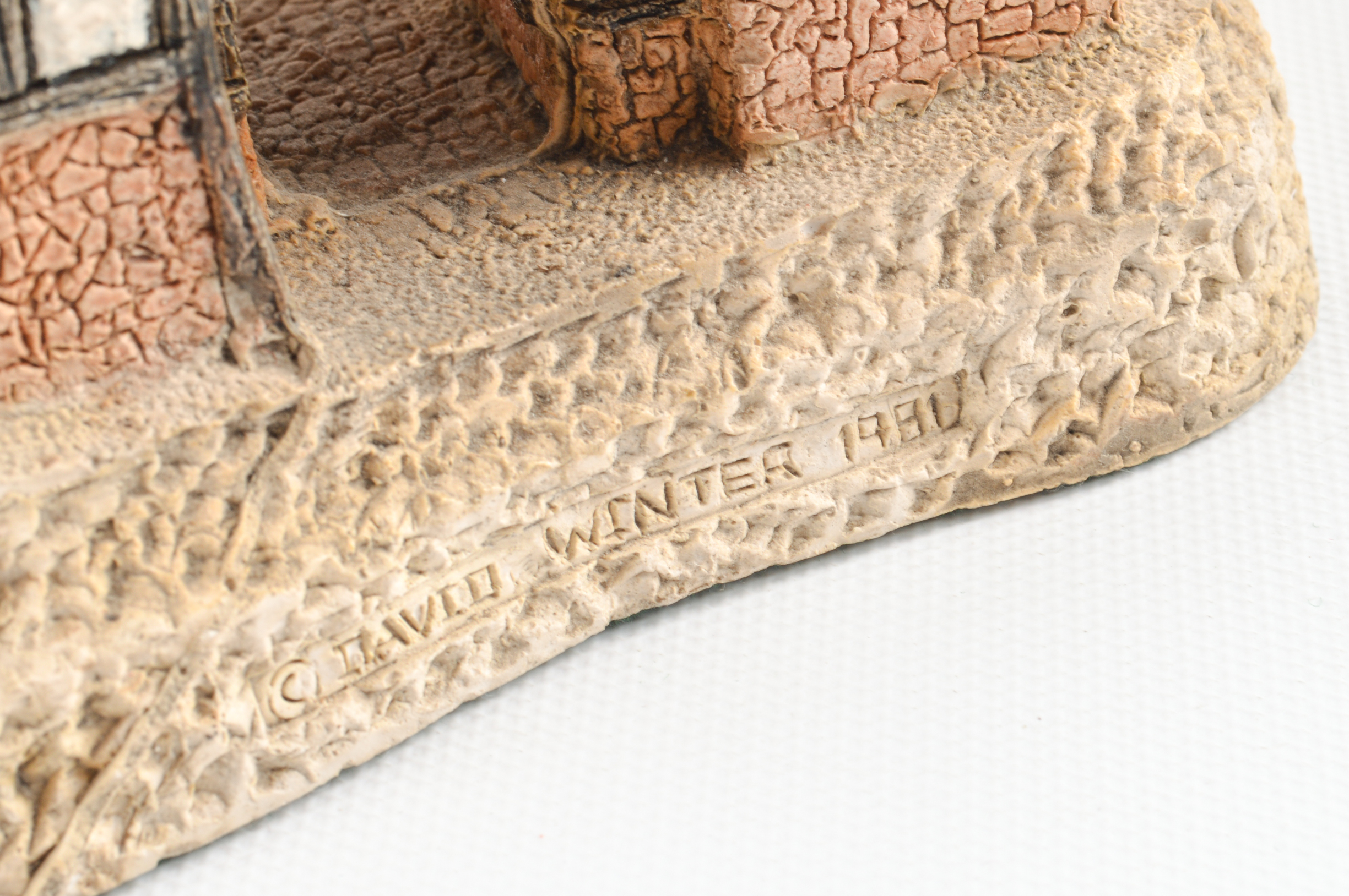 David Winter Cottage Figurines