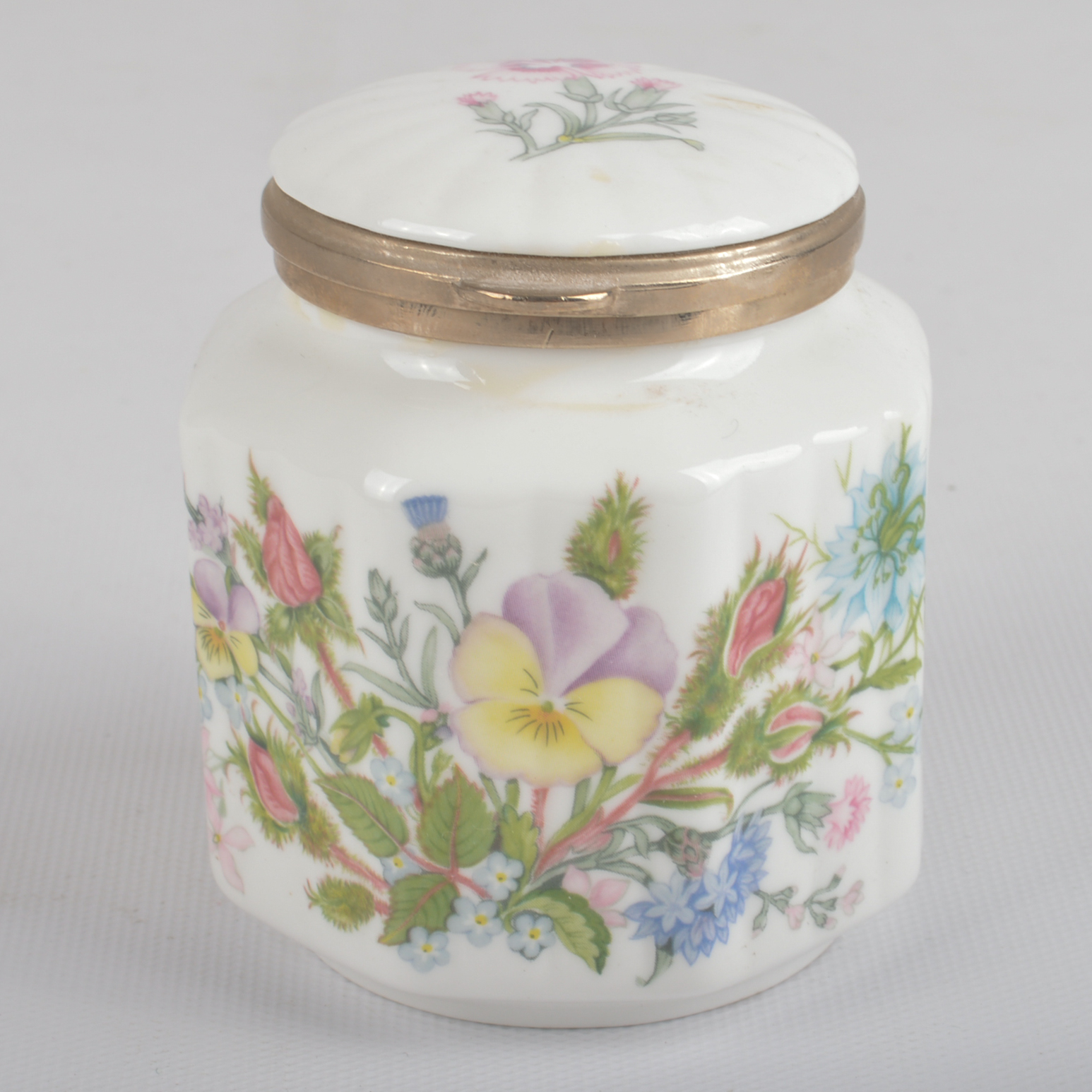 Aynsley and Wedgwood English Fine Bone China Decor