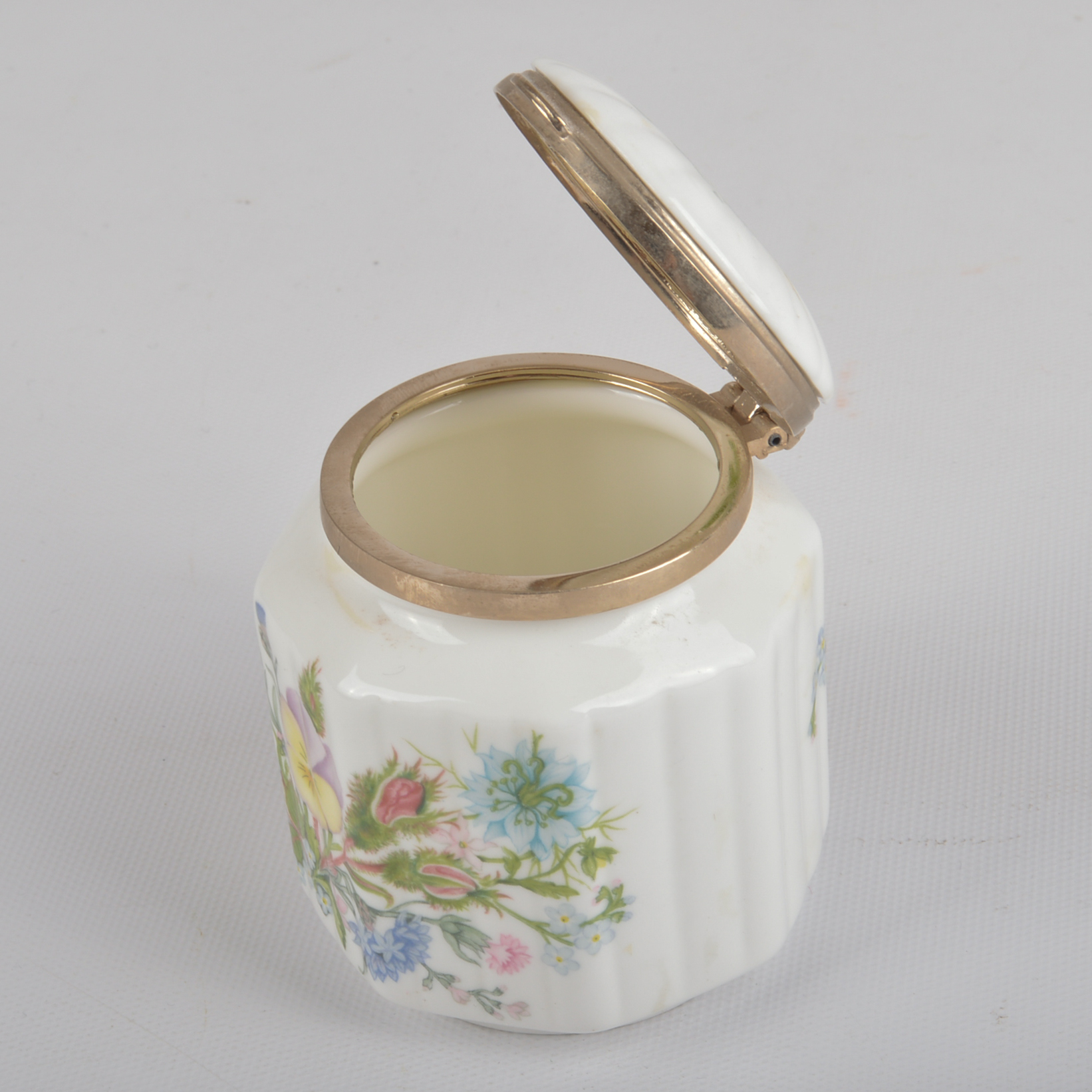 Aynsley and Wedgwood English Fine Bone China Decor