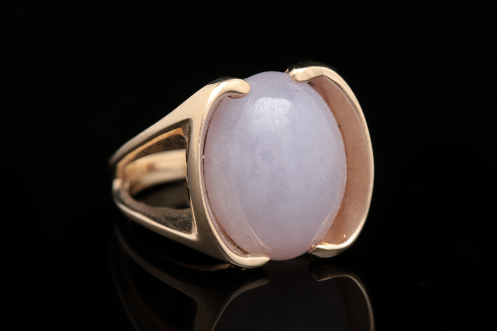 14K Yellow Gold and Purple Jadeite Ring