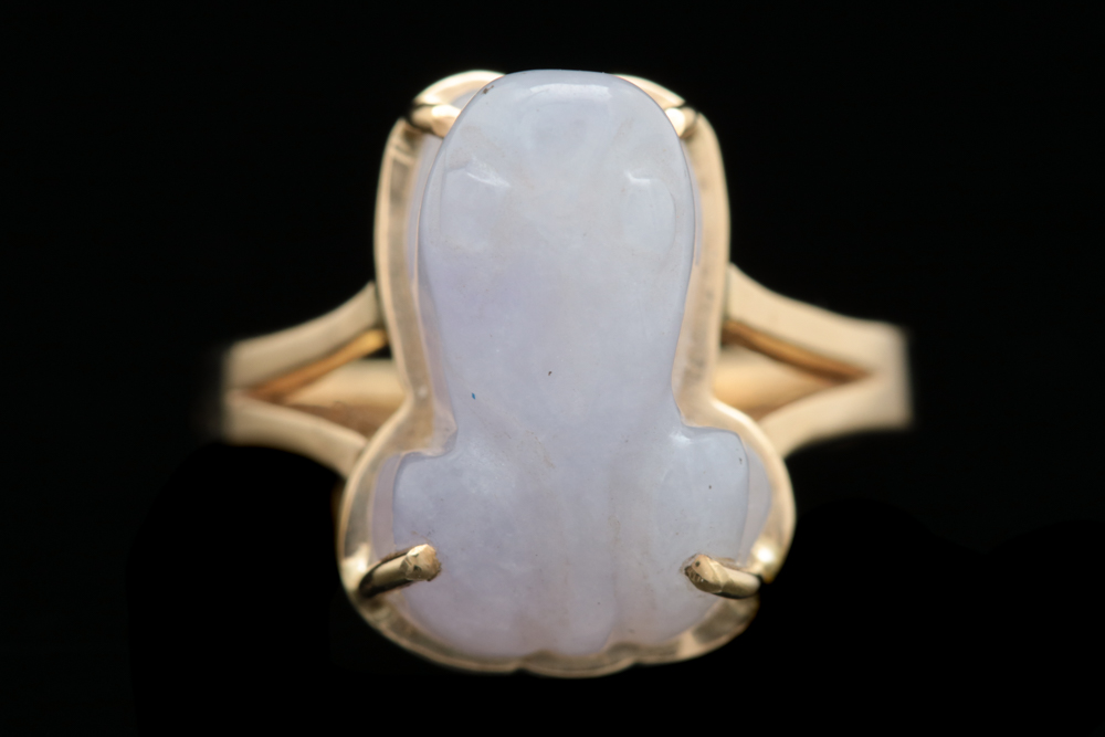 14K Yellow Gold and Carved Purple Jadeite Frog Ring