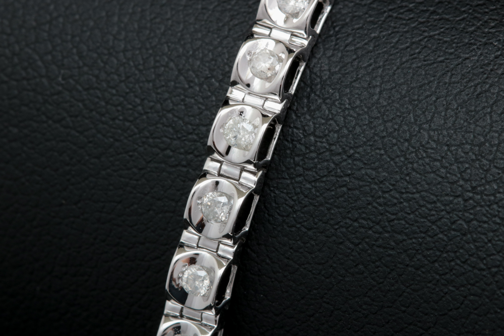 10K White Gold and 1.00 CTW Diamond Tennis Bracelet