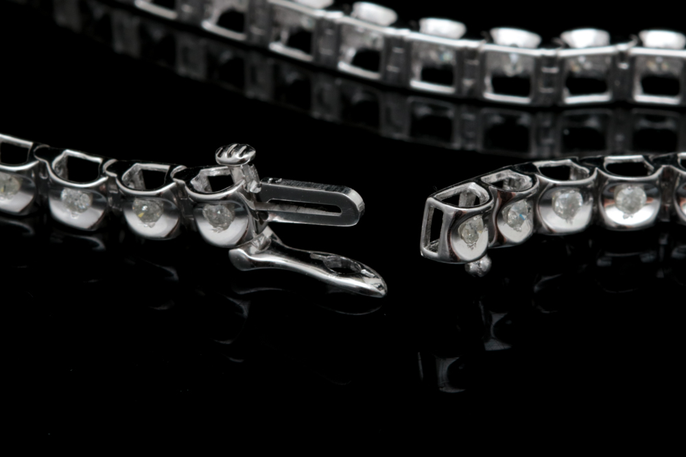 10K White Gold and 1.00 CTW Diamond Tennis Bracelet