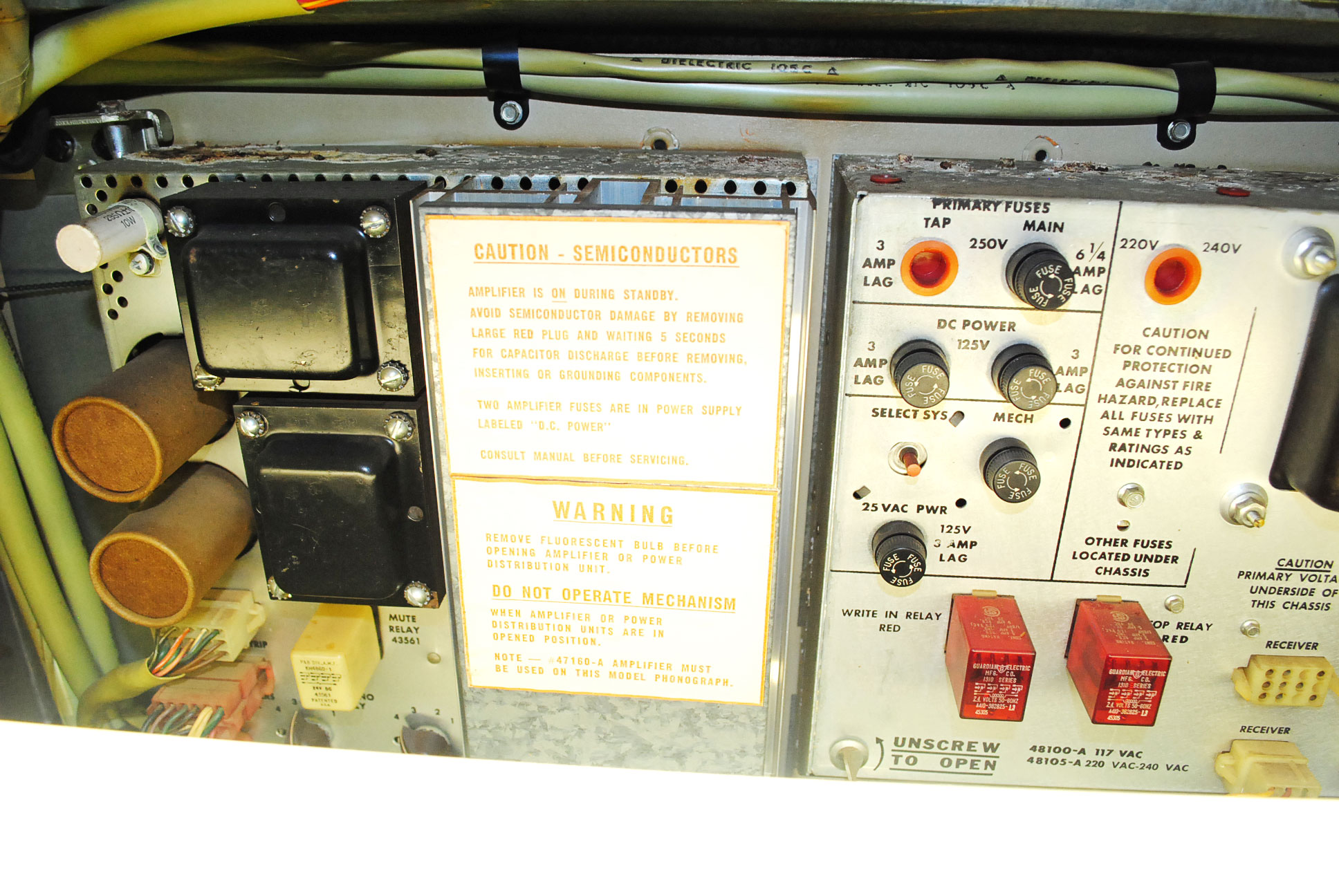 Vintage 1973 Rock-Ola Jukebox