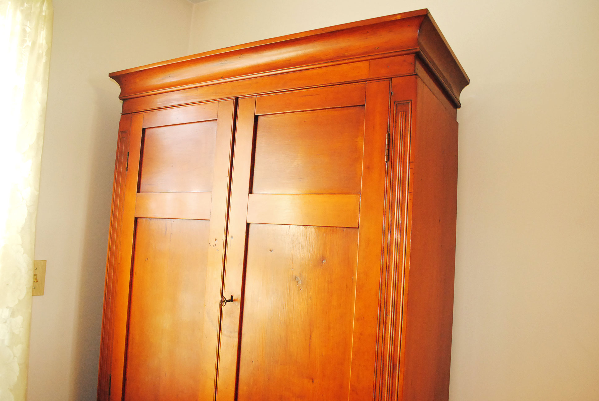 Antique Mid-Atlantic Late Federal Cherry Cupboard / Press