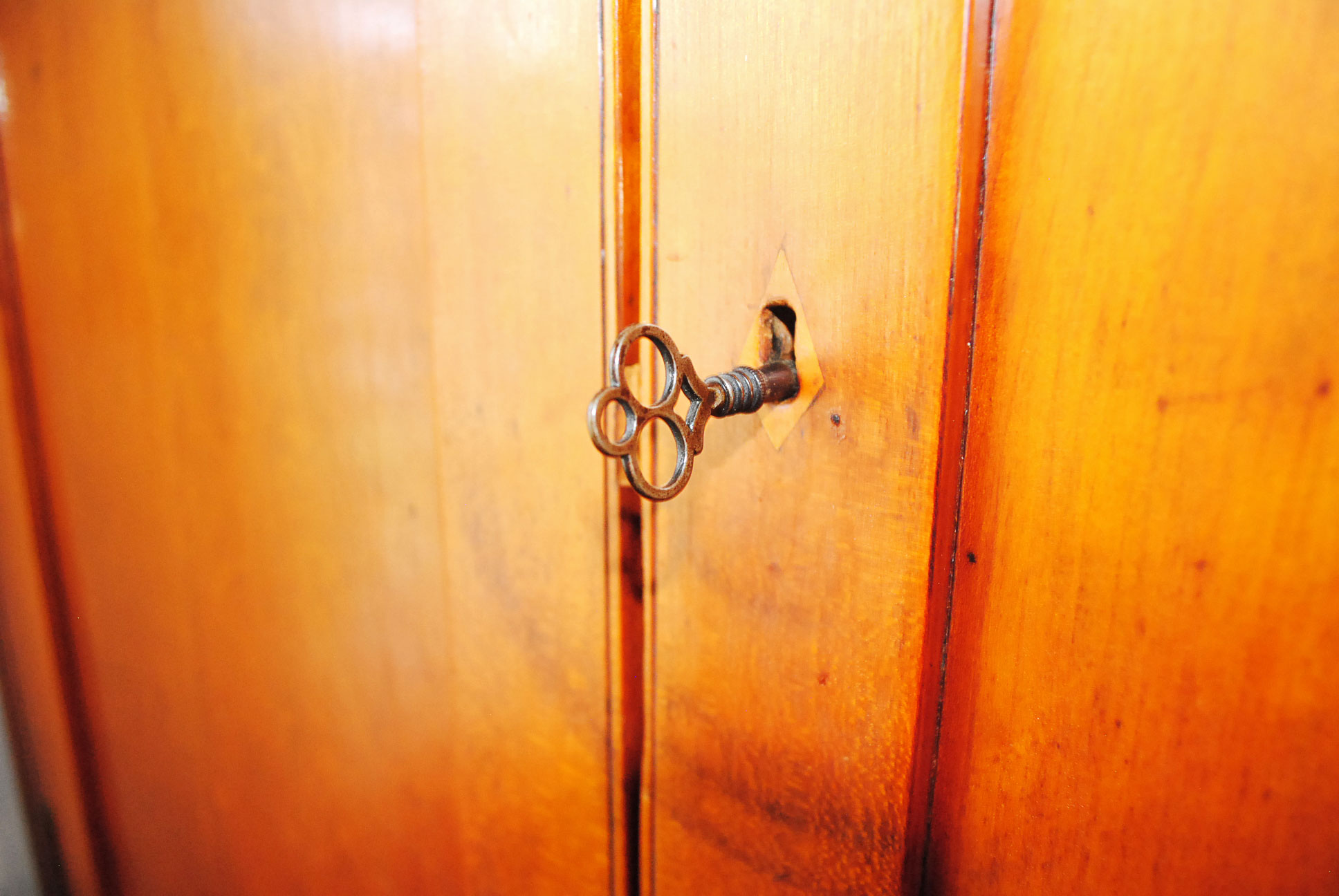 Antique Mid-Atlantic Late Federal Cherry Cupboard / Press