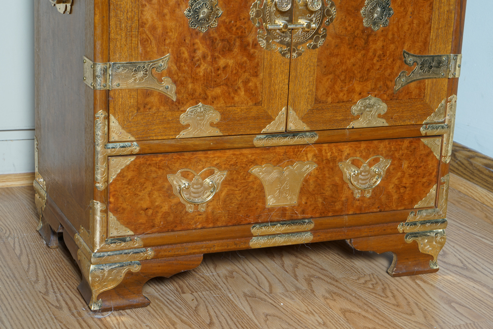 Small Korean Tansu Chest in Burled Wood