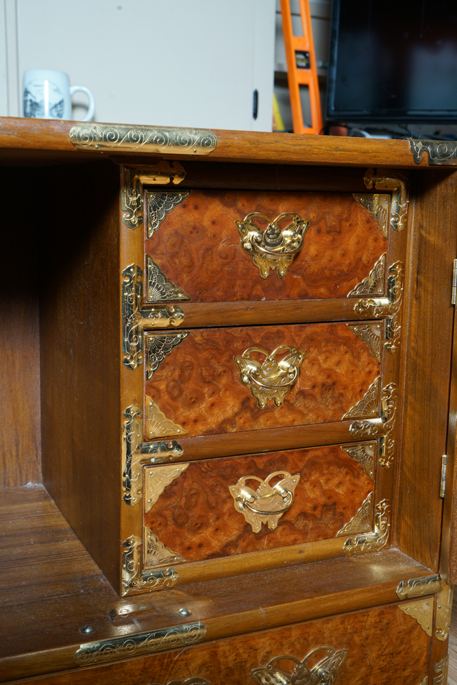 Small Korean Tansu Chest in Burled Wood