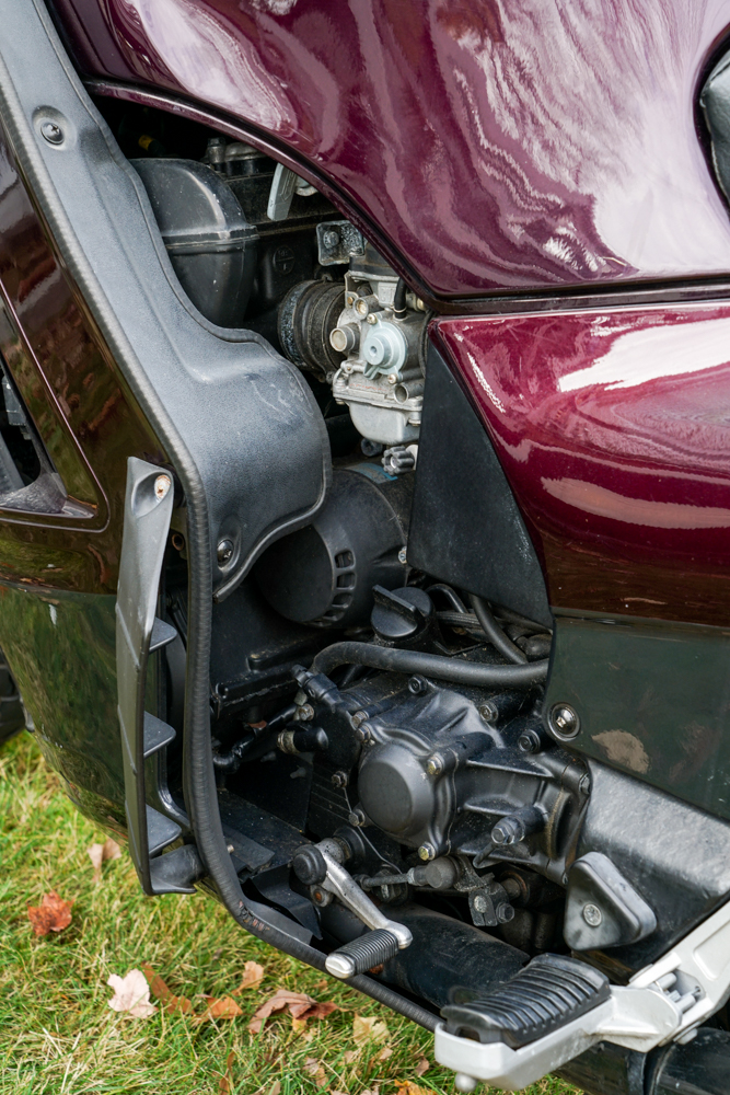 1999 Kawasaki Concours ZG1000 Motorcycle