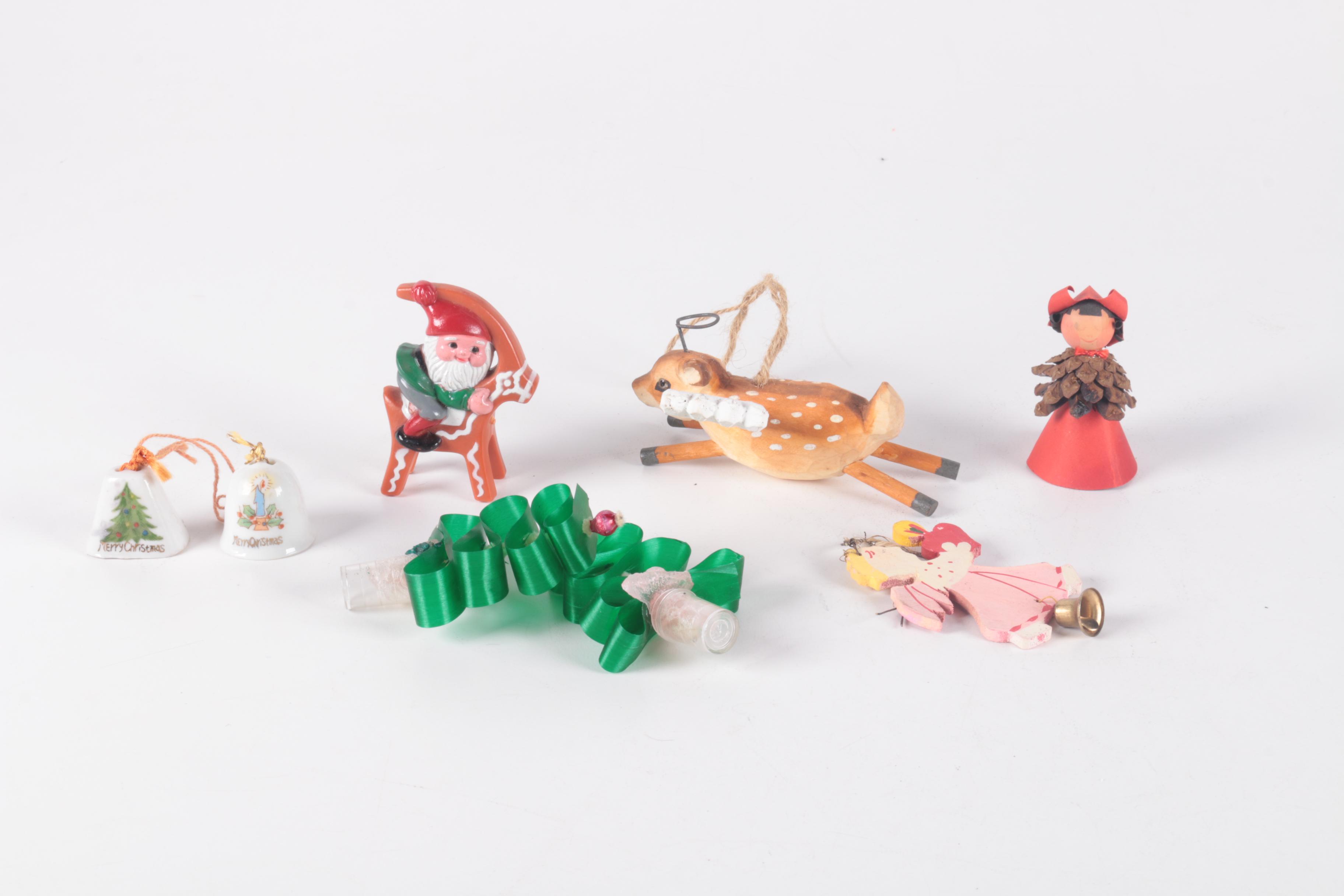 Reed & Barton 1980 Silver Plate "Holly Bell" and Other Vintage Christmas Décor