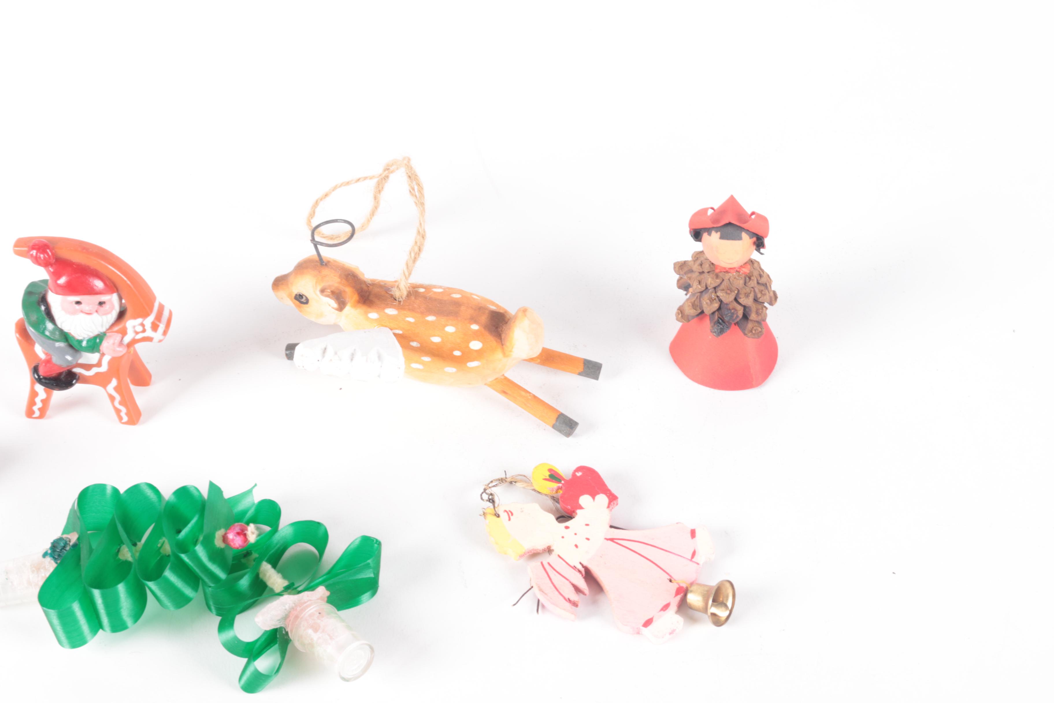 Reed & Barton 1980 Silver Plate "Holly Bell" and Other Vintage Christmas Décor