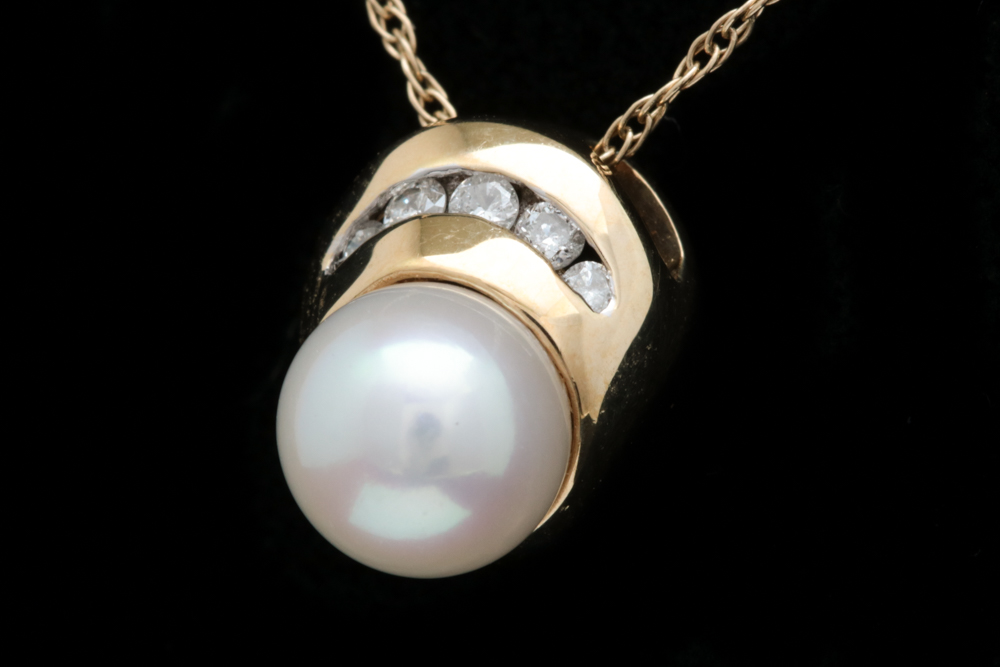 10K Yellow Gold, Freshwater Pearl and Diamond Pendant with Chain