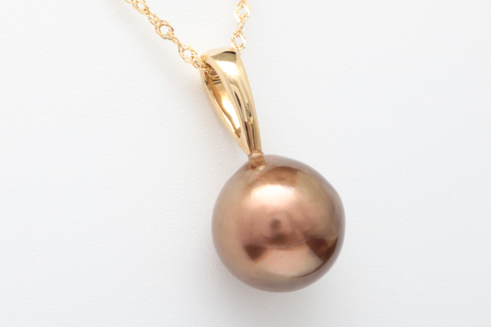 14K Yellow Gold and Brown Freshwater Pearl Pendant with Chain