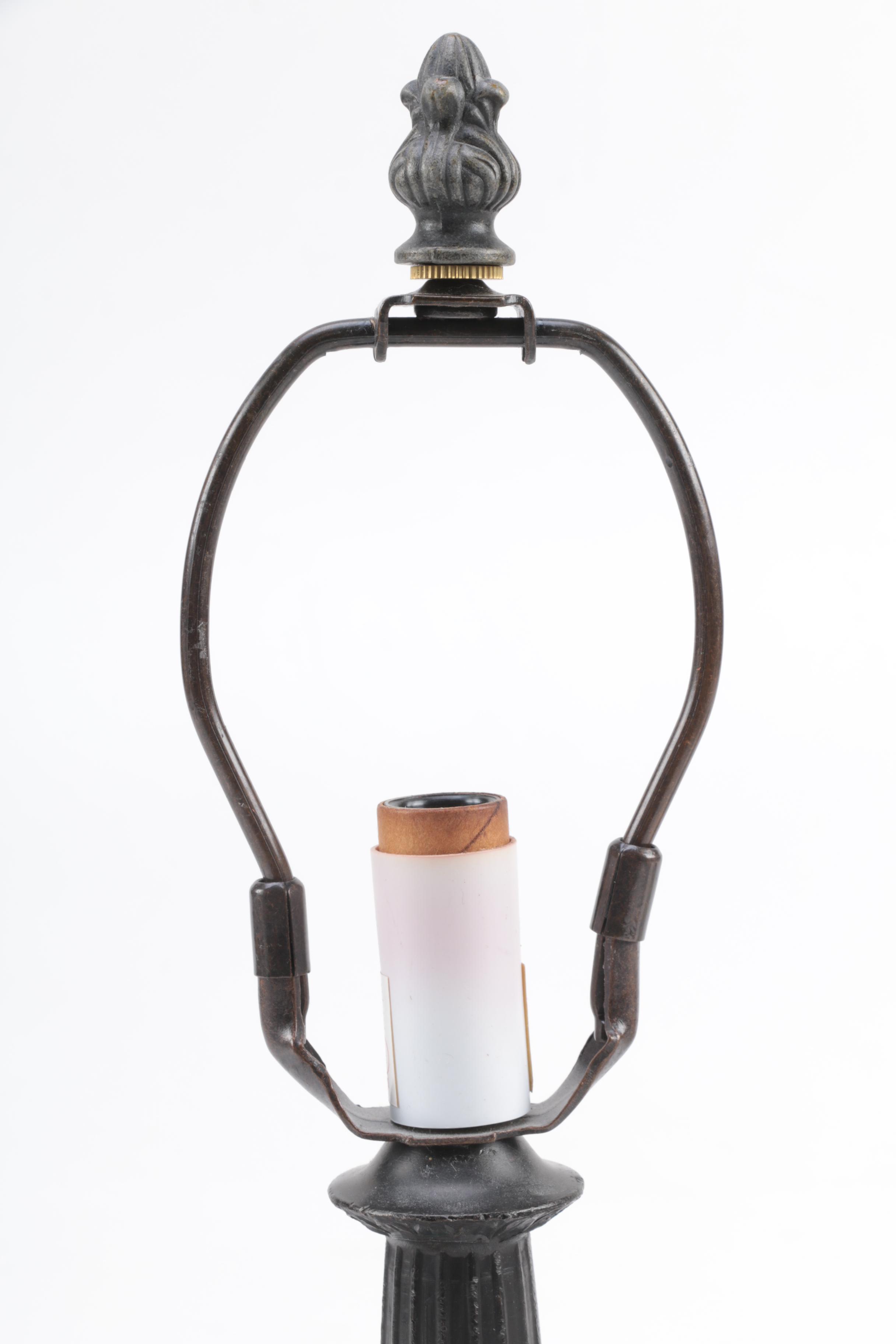 Tiffany Style Slag Glass Accent Lamp