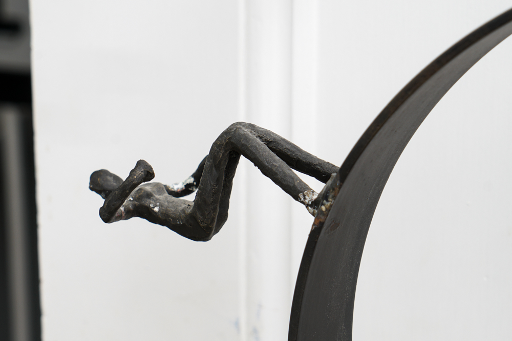 Decorative Iron Stand with Figures in Movement