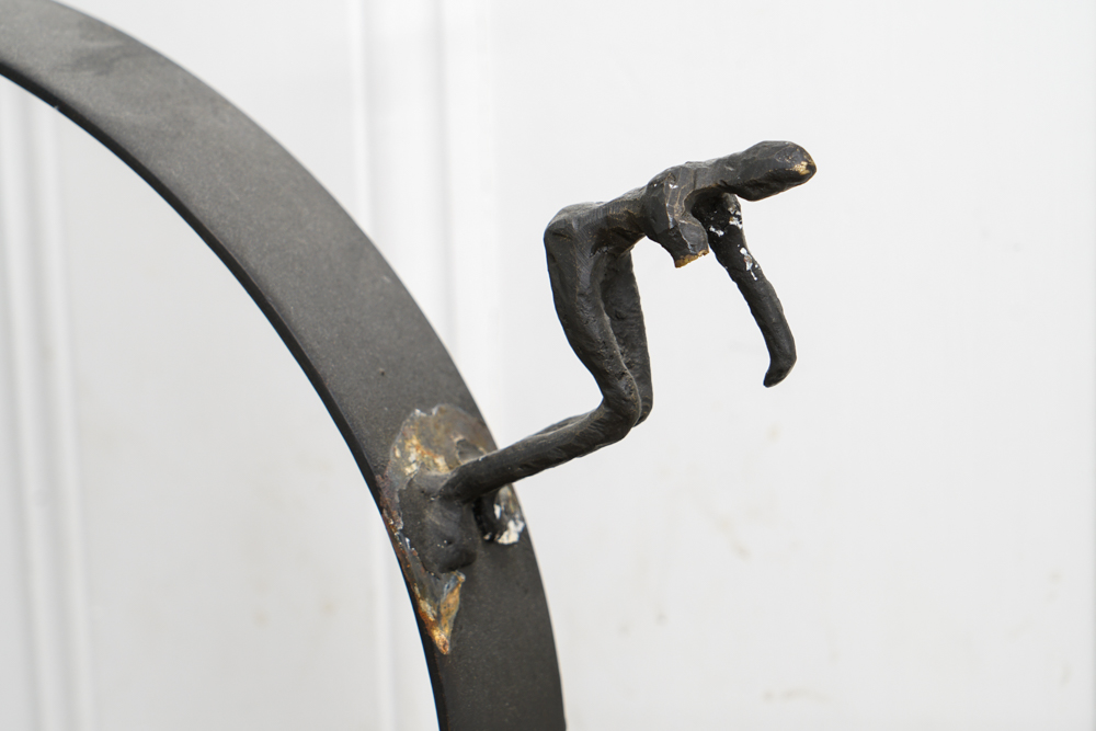 Decorative Iron Stand with Figures in Movement