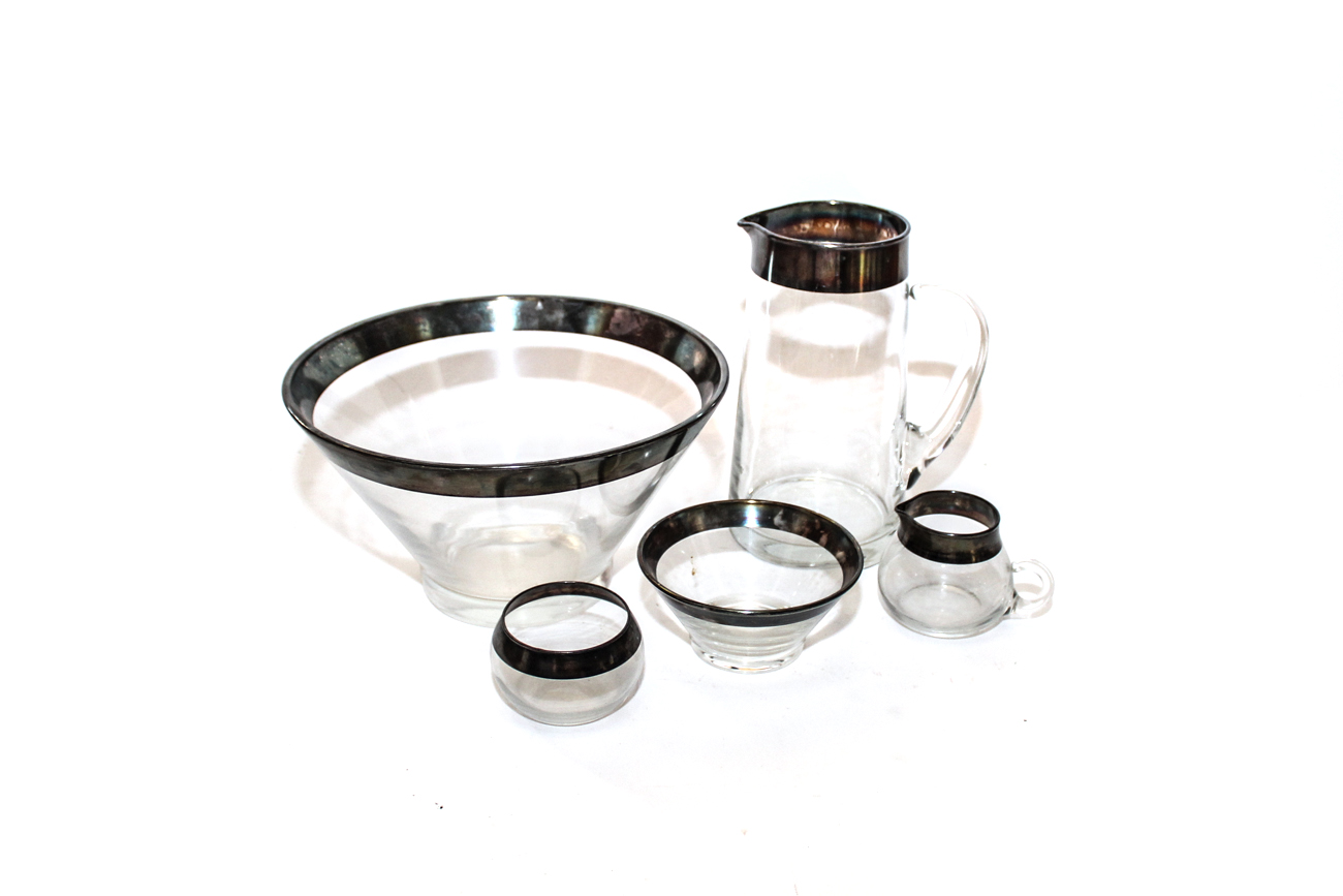 Dorothy Thorpe Style Modern Glass Serving Assortment