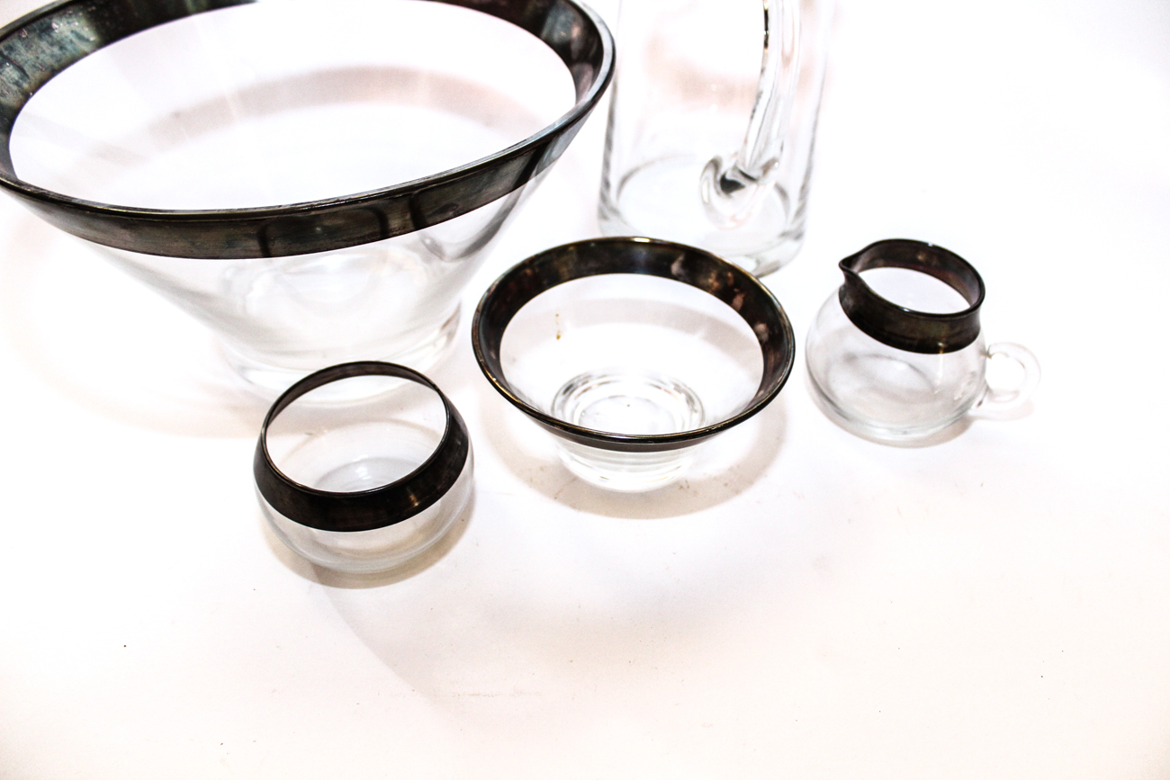 Dorothy Thorpe Style Modern Glass Serving Assortment