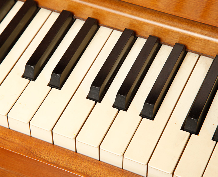 Vintage Hobart M. Cable Spinet Piano