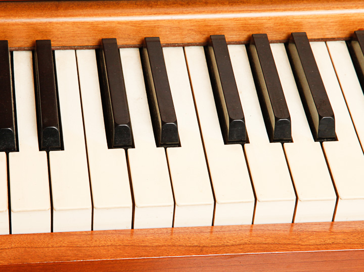 Vintage Hobart M. Cable Spinet Piano