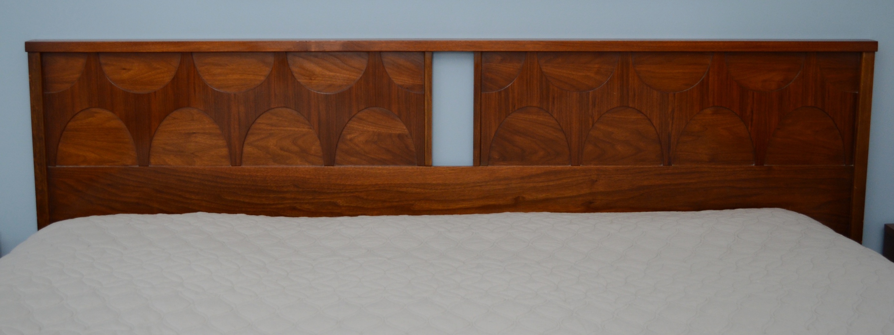 Broyhill Brasilia Mid Century Modern King Size Headboard