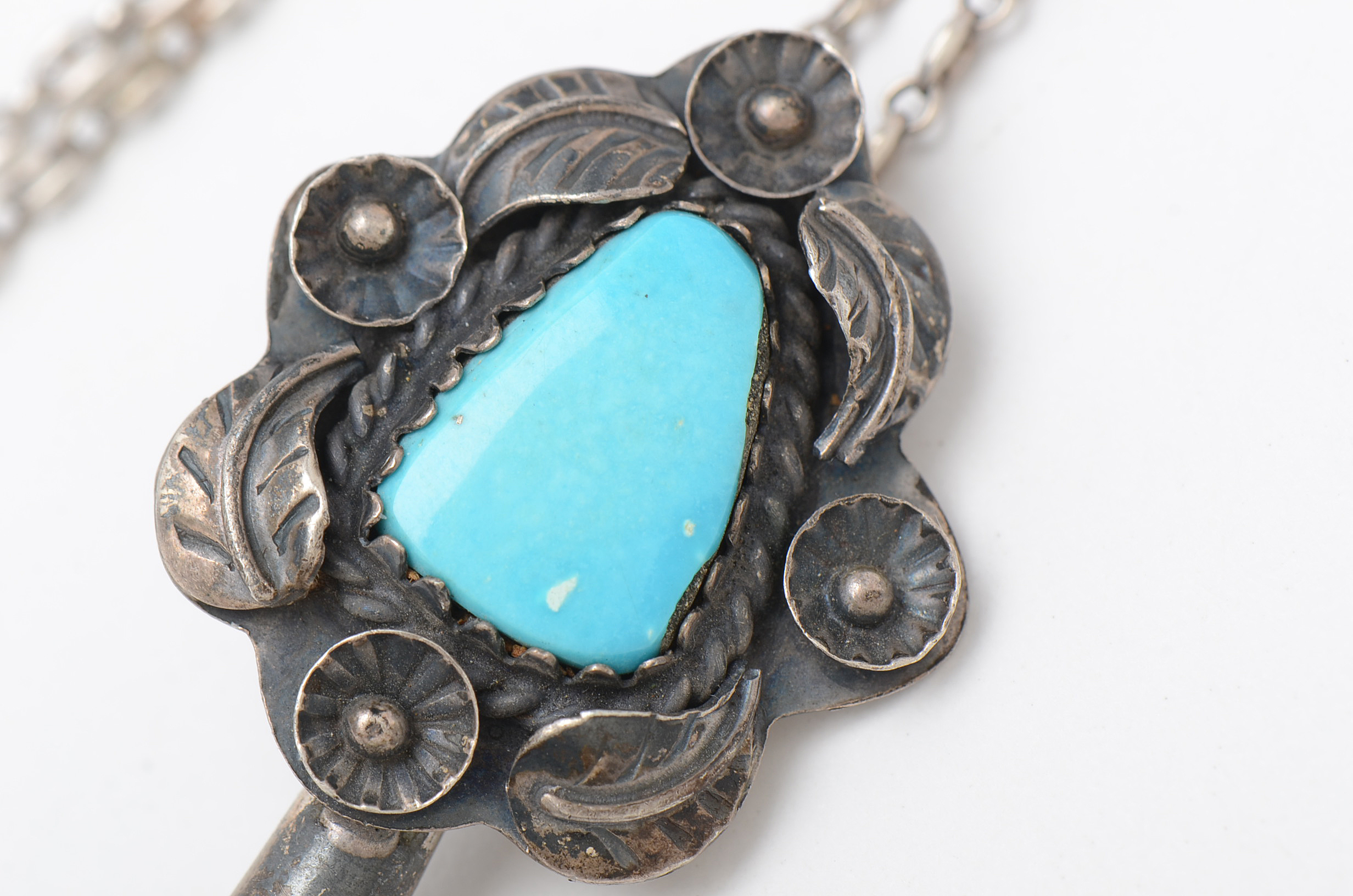 Native American Style 800 Silver Dyed Howlite Squash Blossom Pendant Necklace