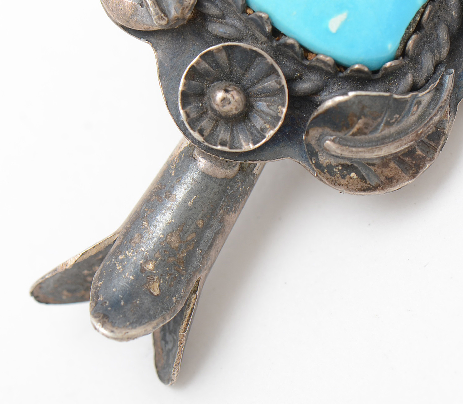 Native American Style 800 Silver Dyed Howlite Squash Blossom Pendant Necklace