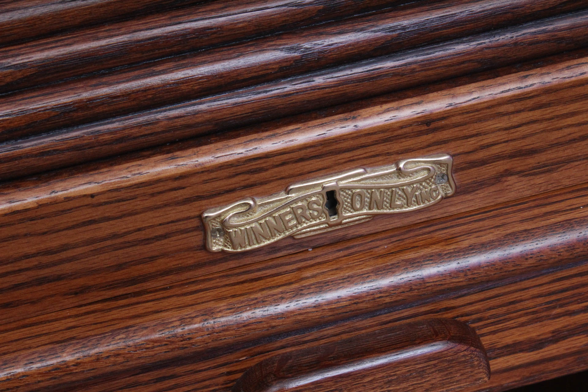 Winners Only Inc. Solid Oak Roll-Top Desk