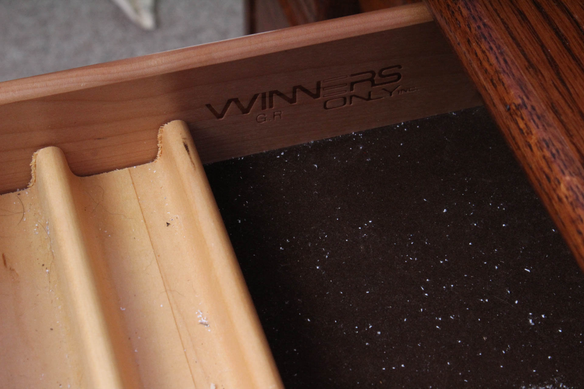Winners Only Inc. Solid Oak Roll-Top Desk