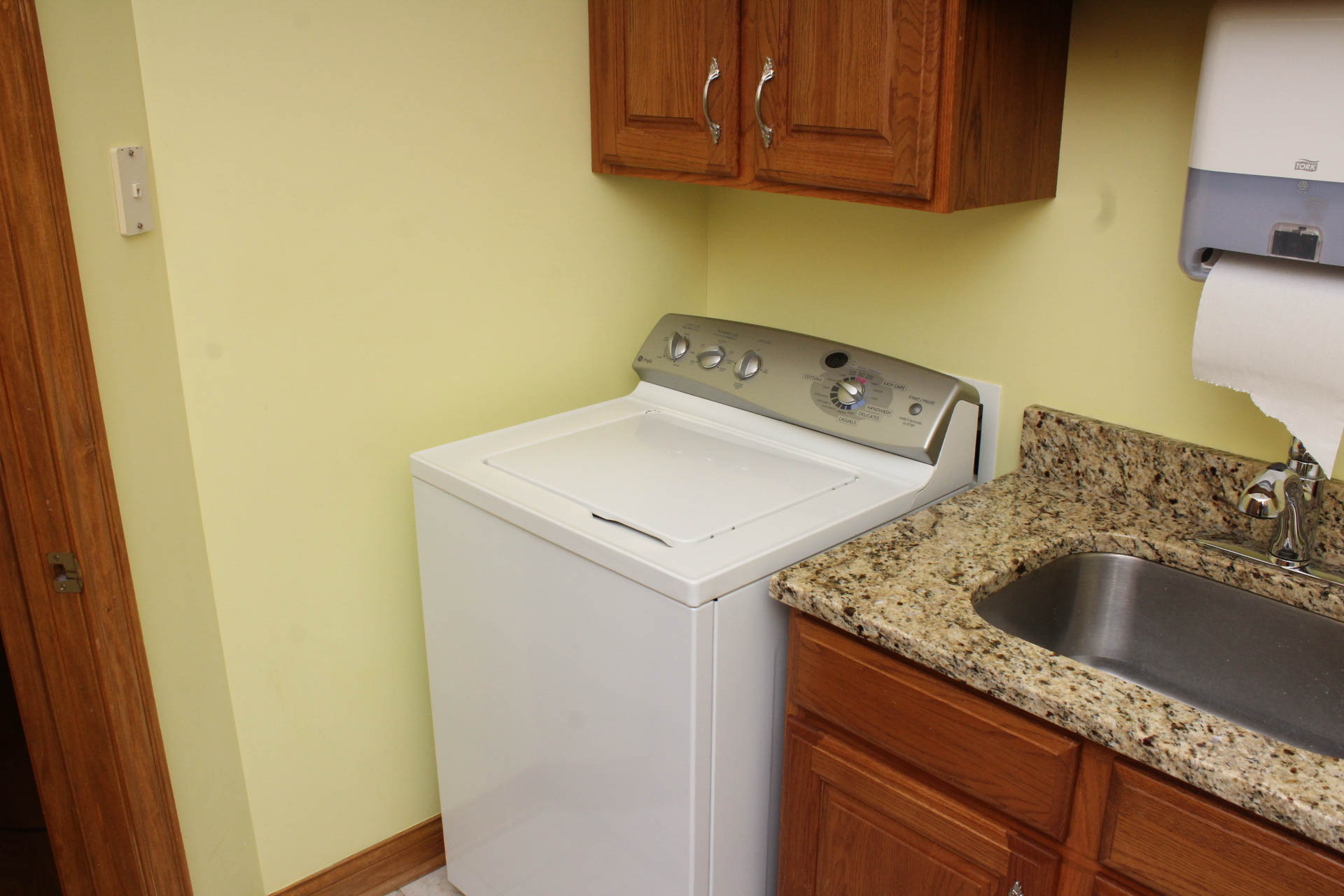 GE Profile 3.5 Cubic Foot Washing Machine