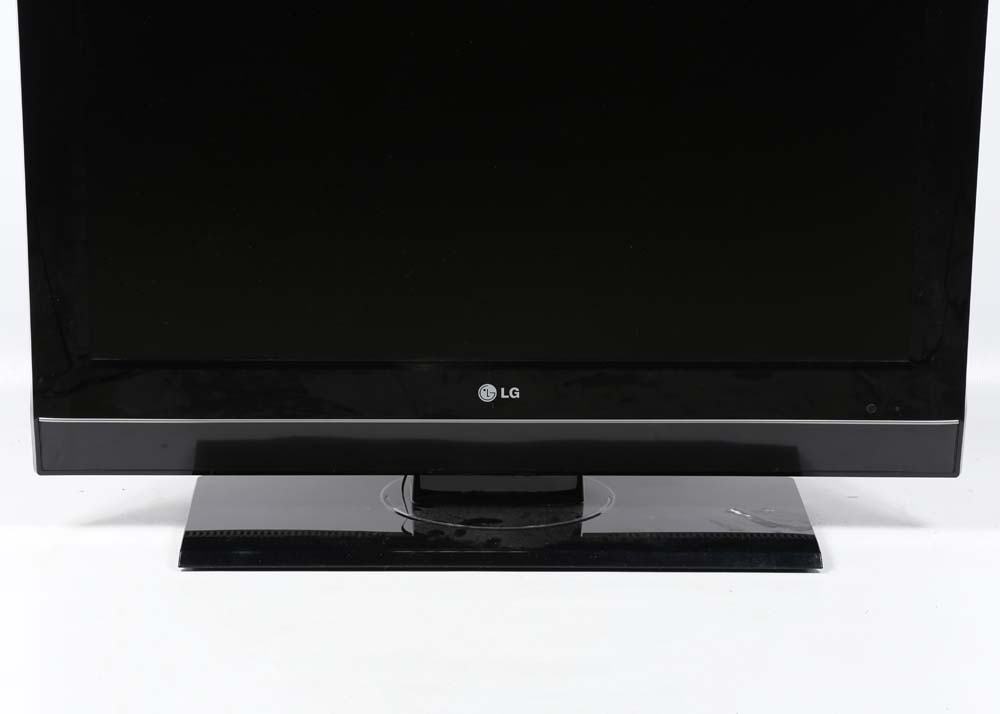 LG 32" Flat Screen Television
