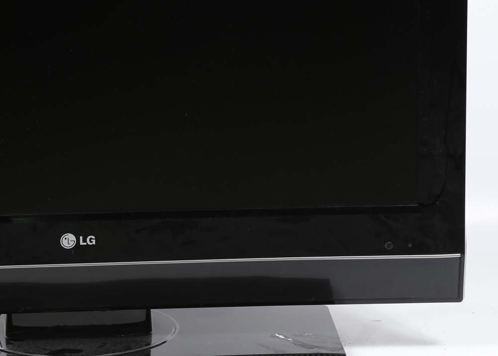 LG 32" Flat Screen Television