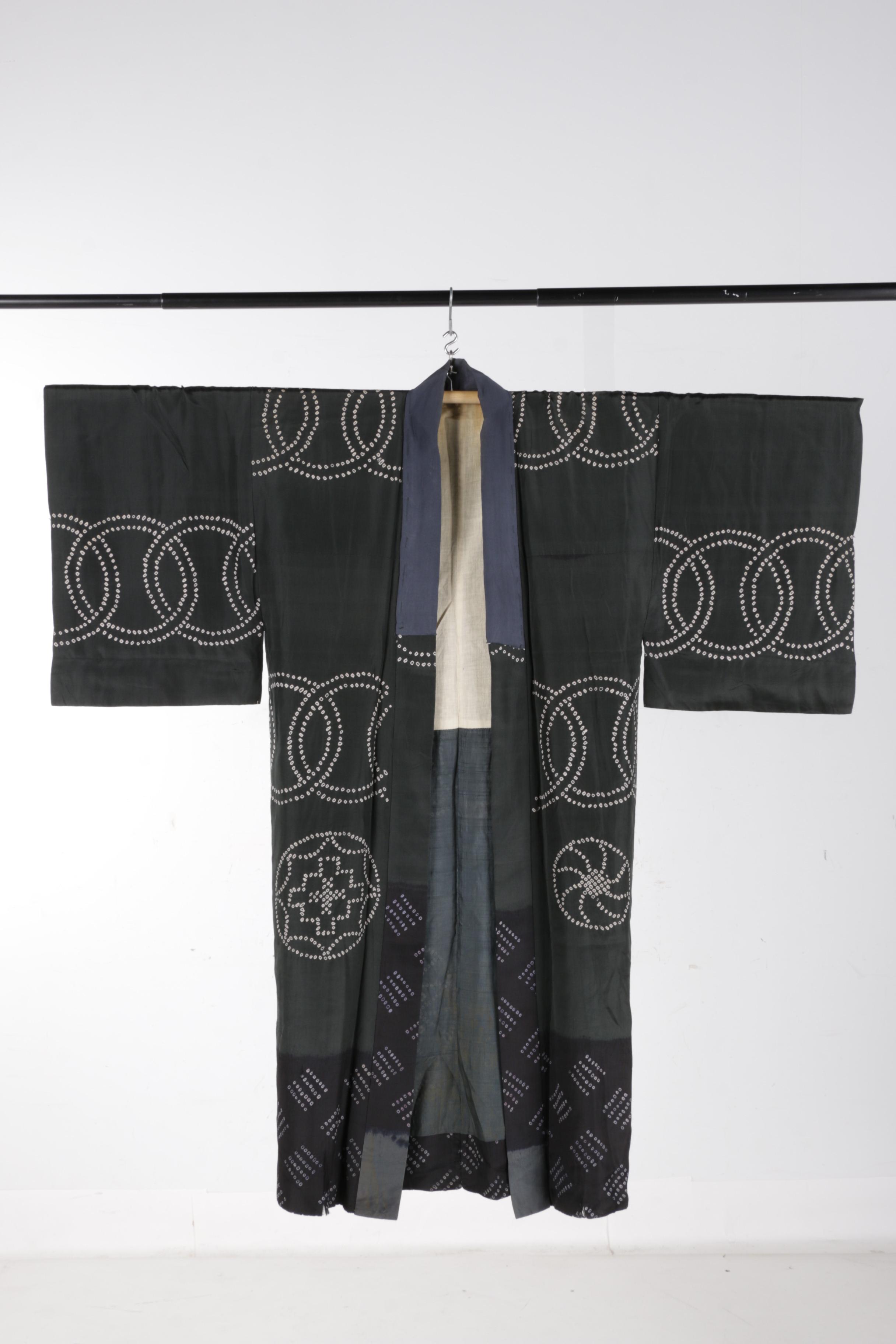 Circa 1930s Vintage Hand Sewn Silk Kimono