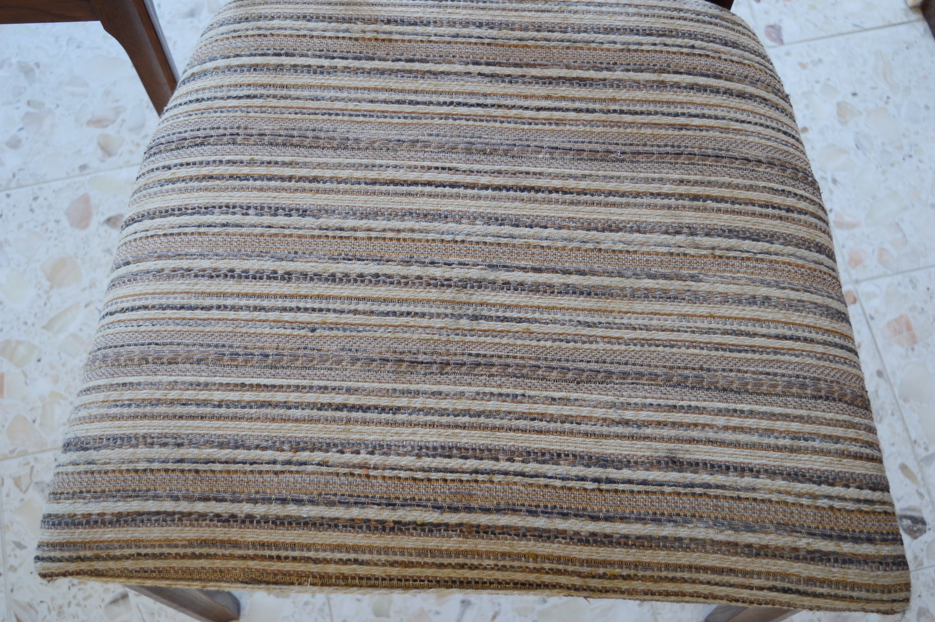 Broyhill Brasilia Drop Leaf Dining Table and Six Chairs