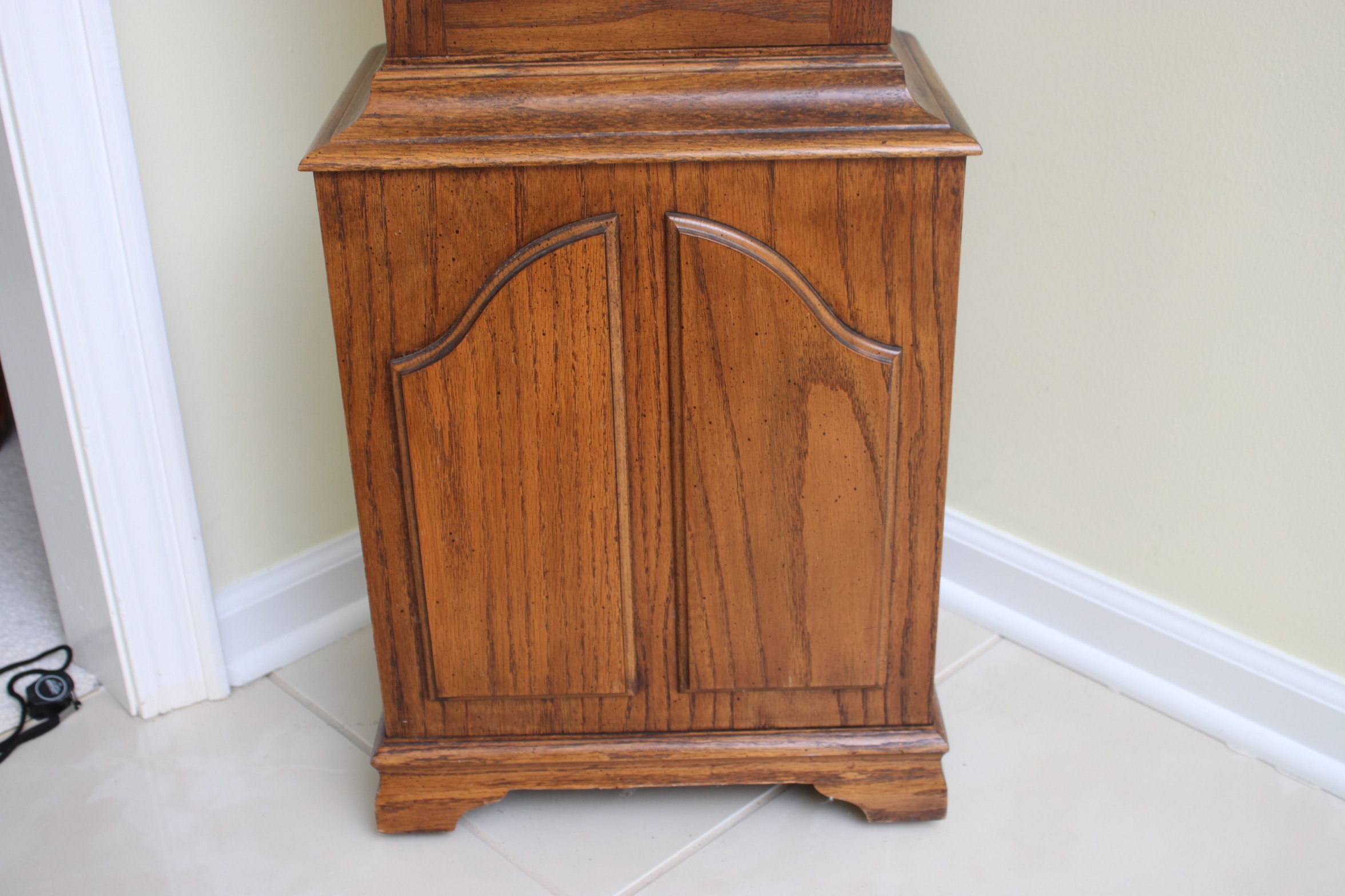 Howard Miller "Tempus Fugit" Grandmother Clock