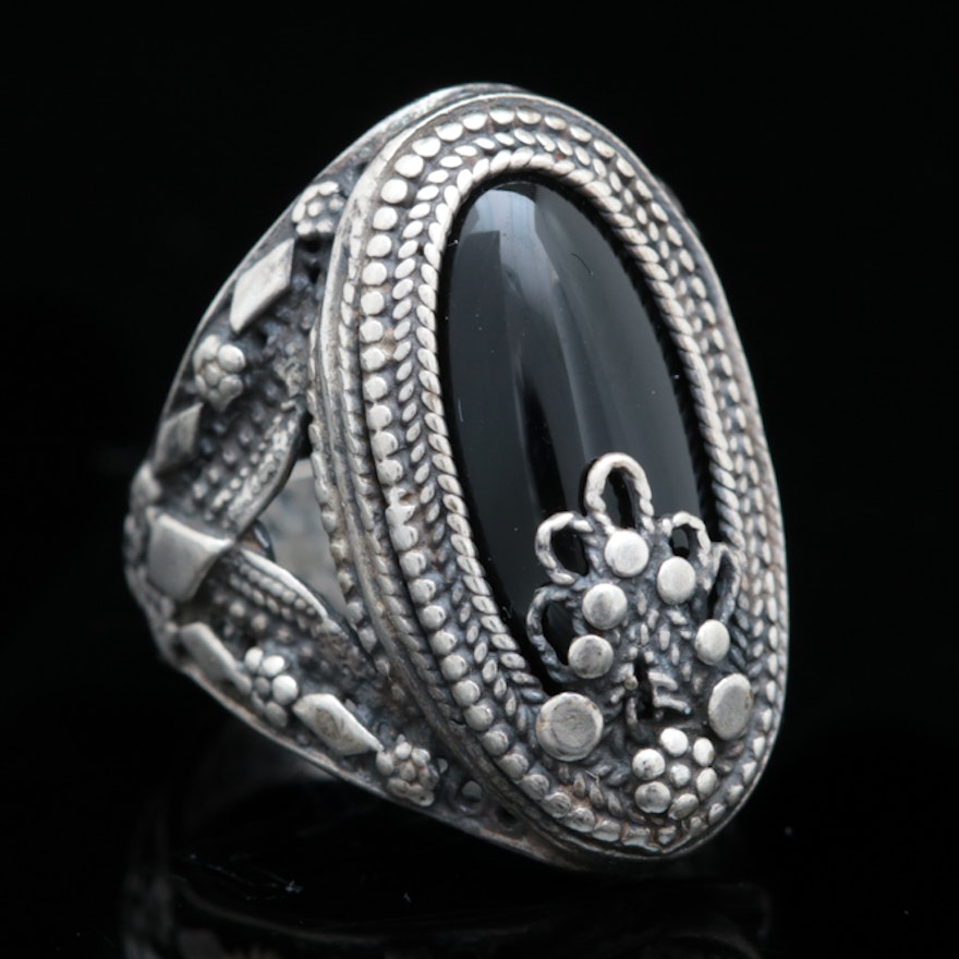 Sterlig Silver and Black Chalcedony Ring