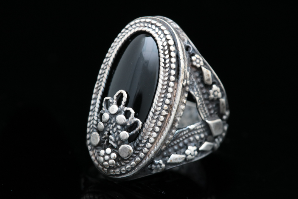 Sterlig Silver and Black Chalcedony Ring
