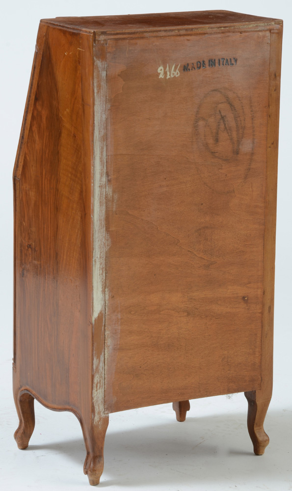 Petite Italian Secretary