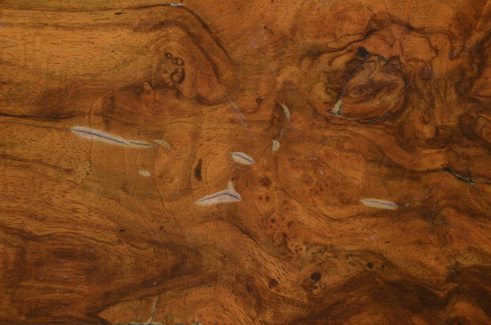 Antique George III Kneehole Dressing Table in Walnut