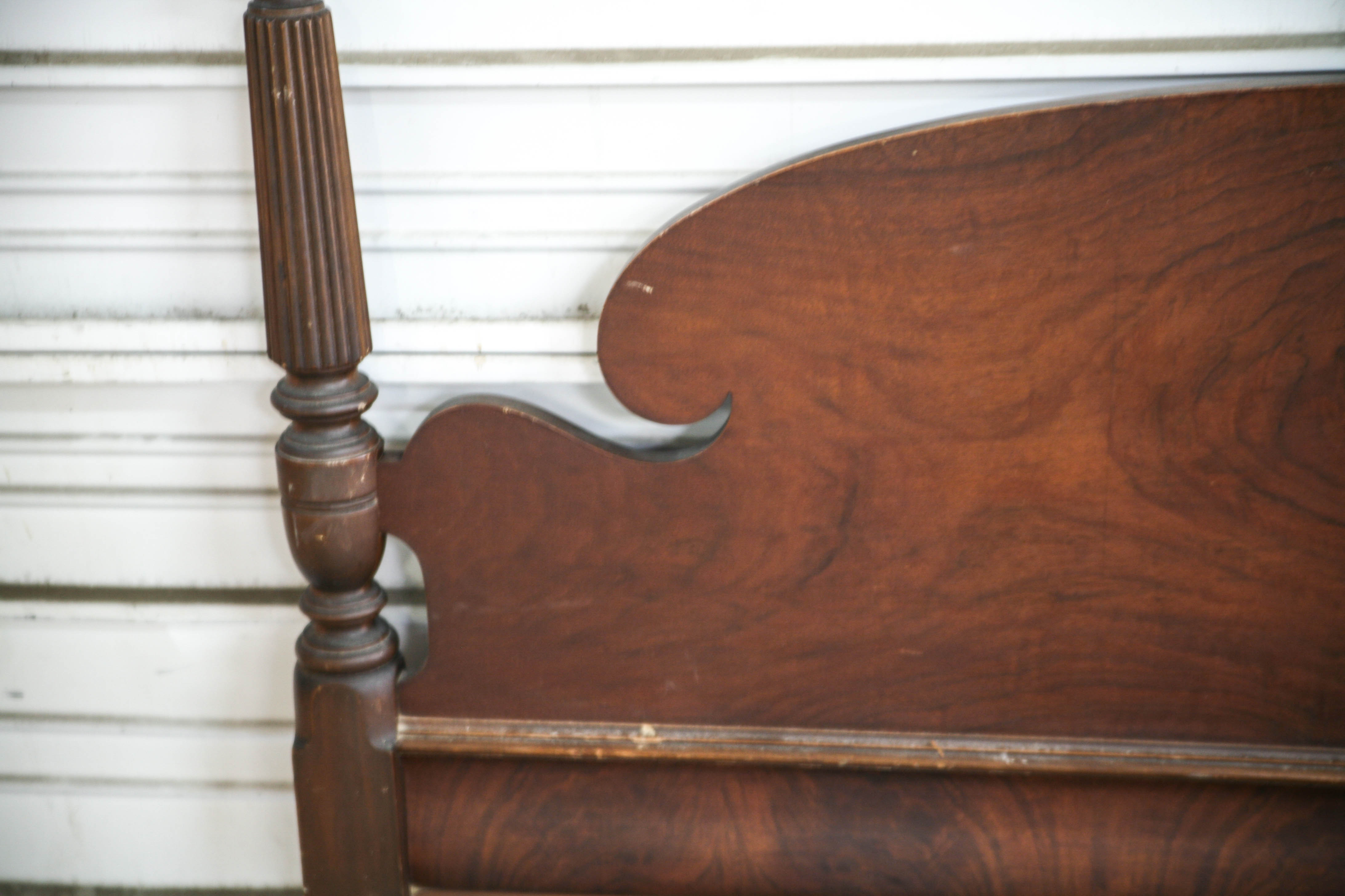 Full Size Sheraton Style Bed