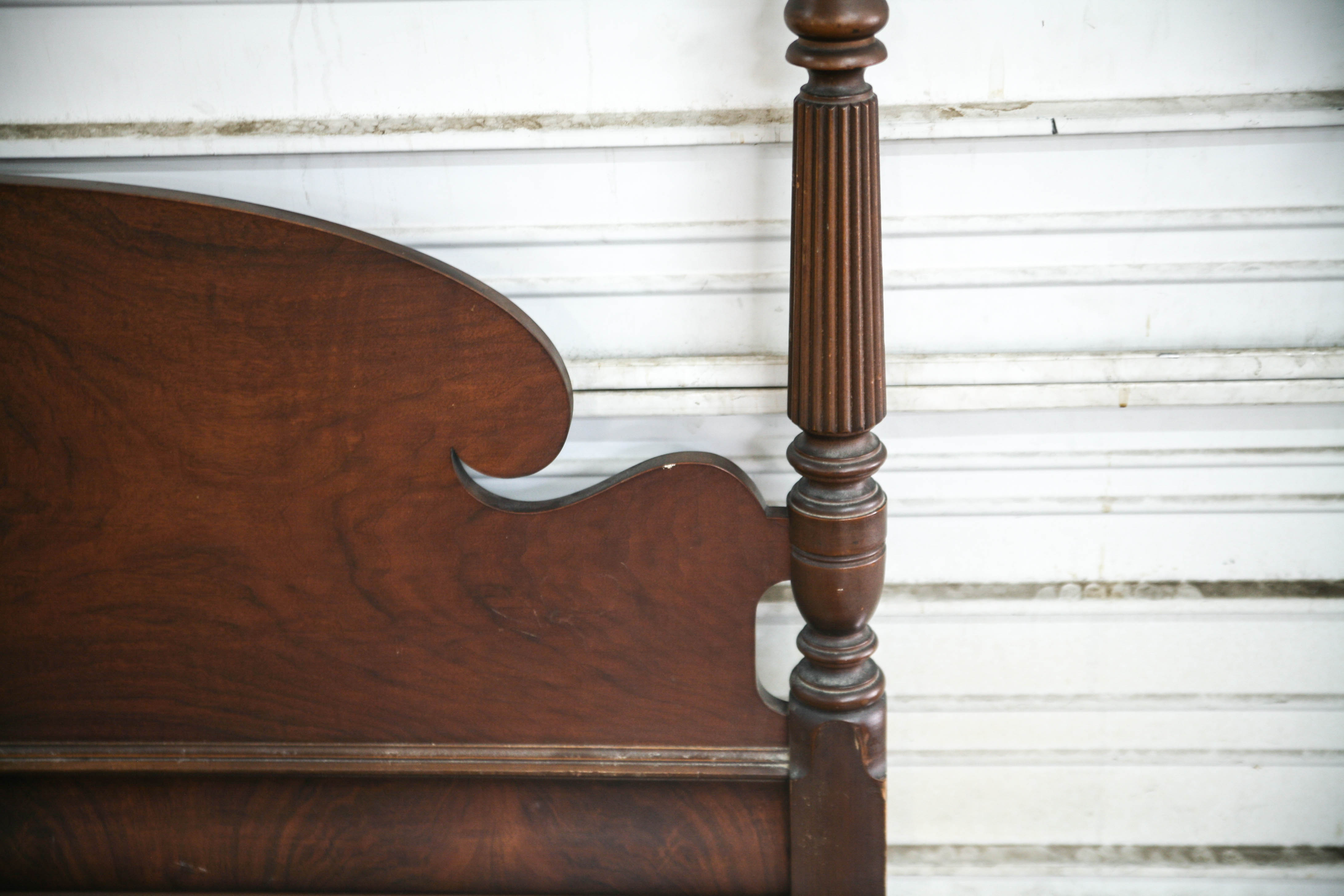 Full Size Sheraton Style Bed