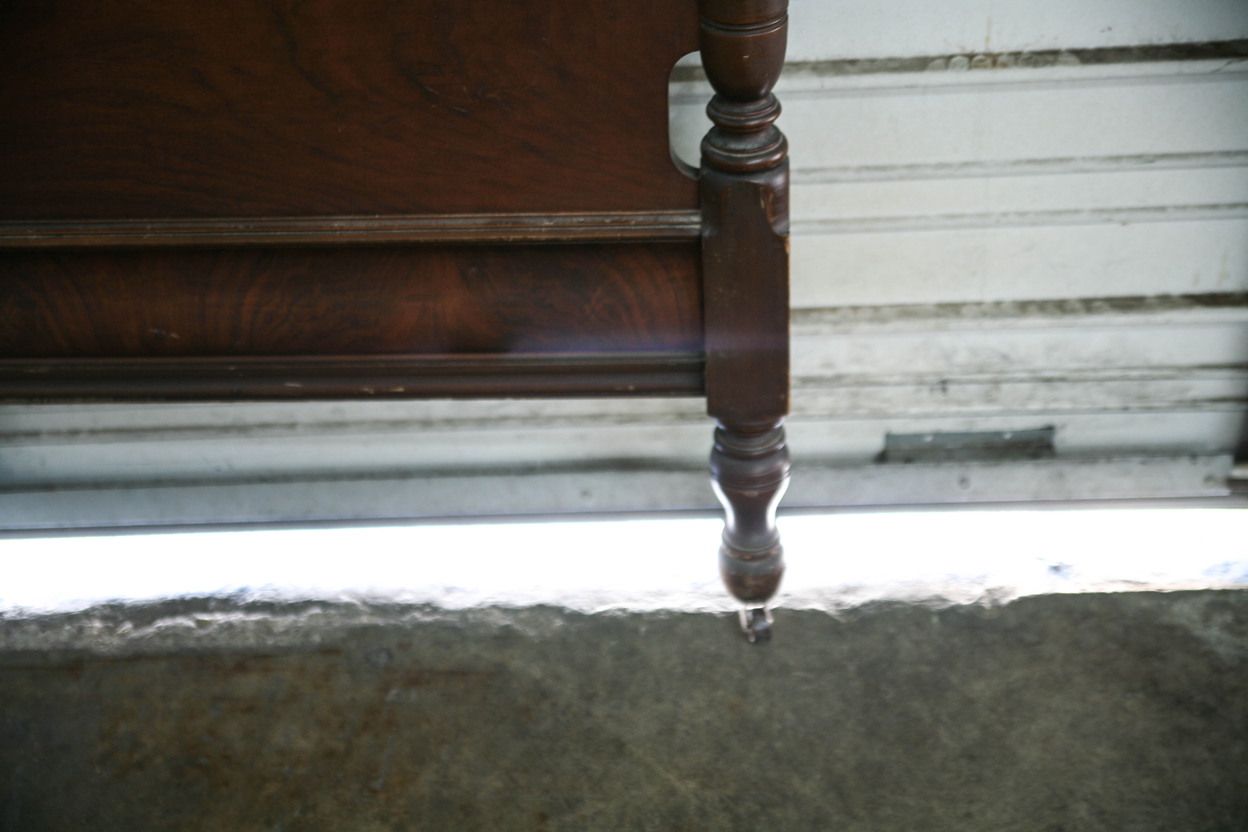 Full Size Sheraton Style Bed